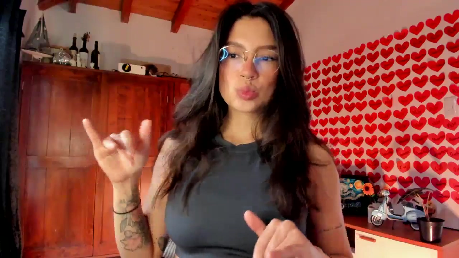 Gallery image thumbnail from Lindsoft's myfreecams stream on, 02/22/2026, 16:57 image 6 of 20