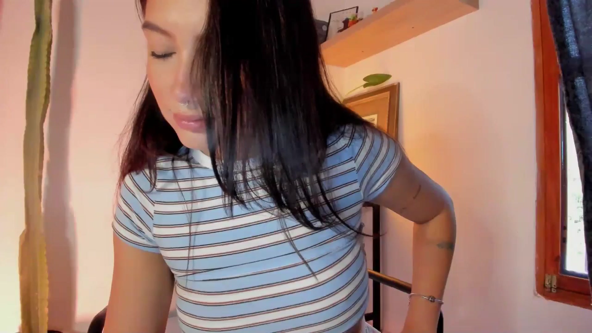 Gallery image thumbnail from Lindsoft's myfreecams stream on, 03/11/2026, 21:04 image 19 of 20