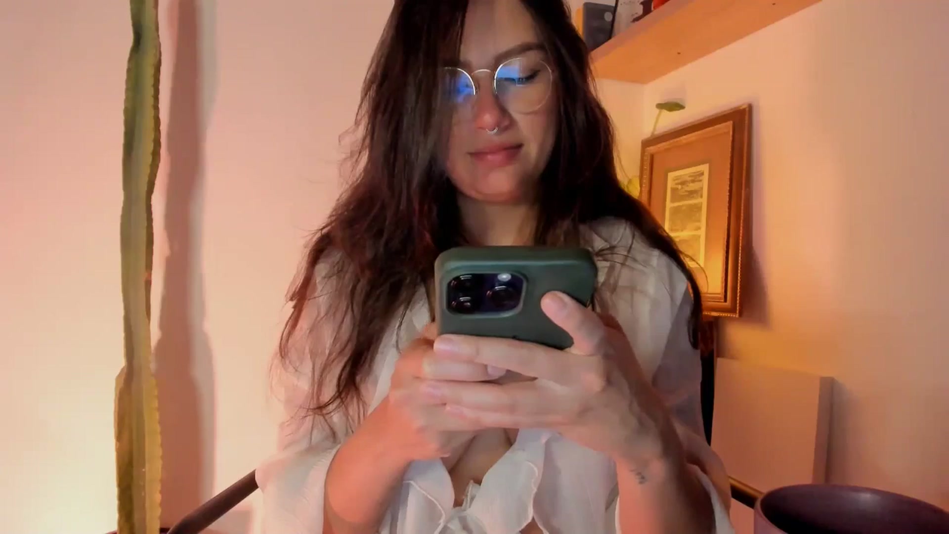 Gallery image thumbnail from Lindsoft's myfreecams stream on, 03/24/2026, 03:43 image 18 of 20