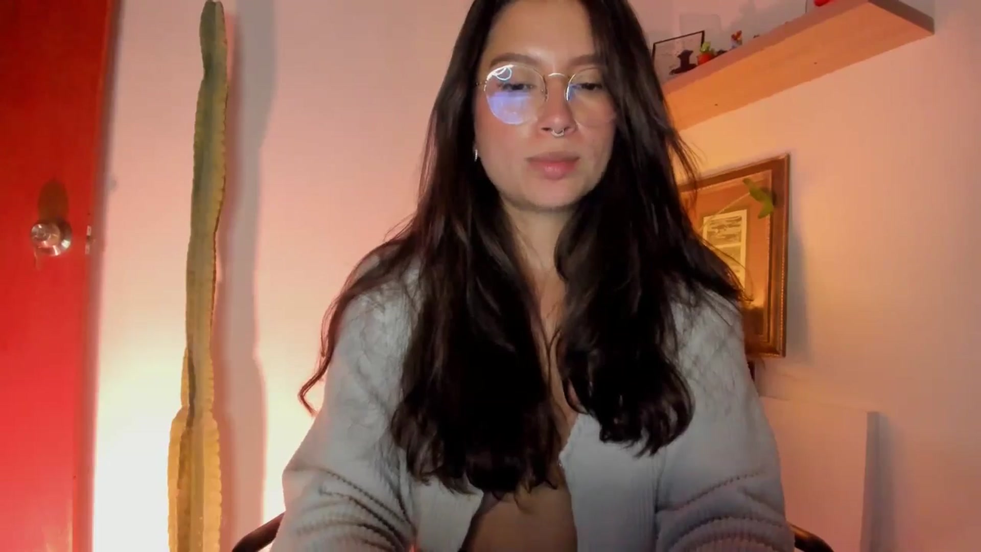 Gallery image thumbnail from Lindsoft's myfreecams stream on, 03/28/2026, 24:01 image 18 of 20