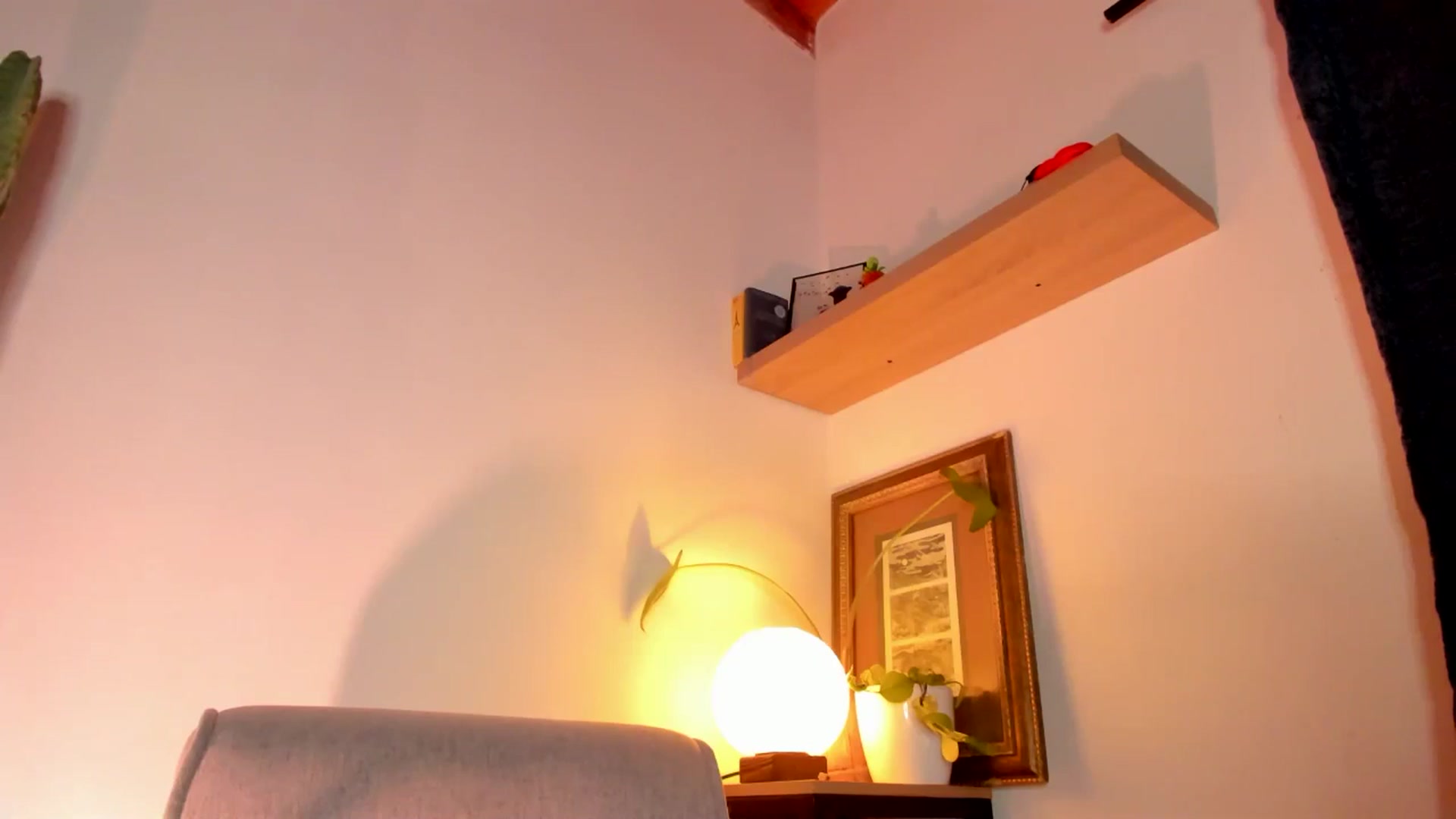 Gallery image thumbnail from Lindsoft's myfreecams stream on, 03/30/2026, 04:23 image 6 of 20