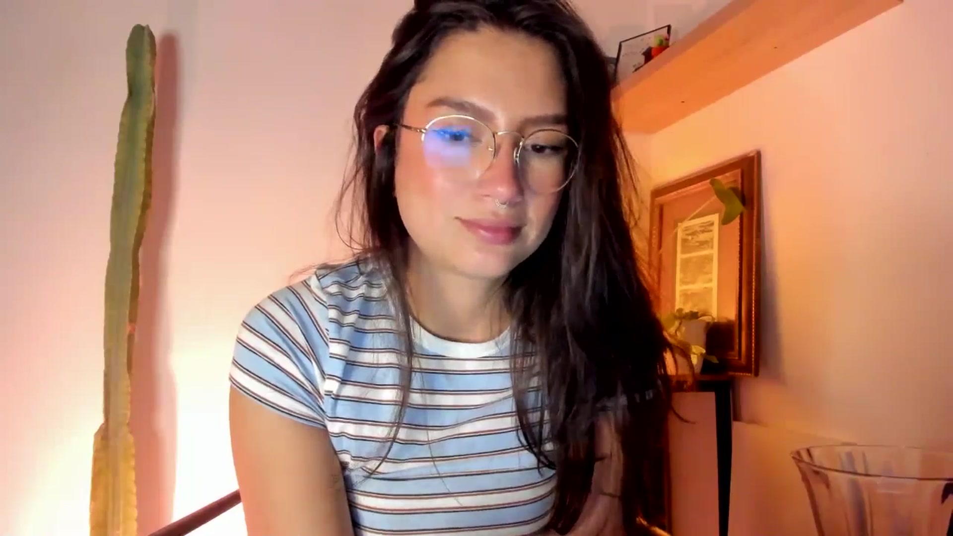Gallery image thumbnail from Lindsoft's myfreecams stream on, 03/30/2026, 04:23 image 8 of 20