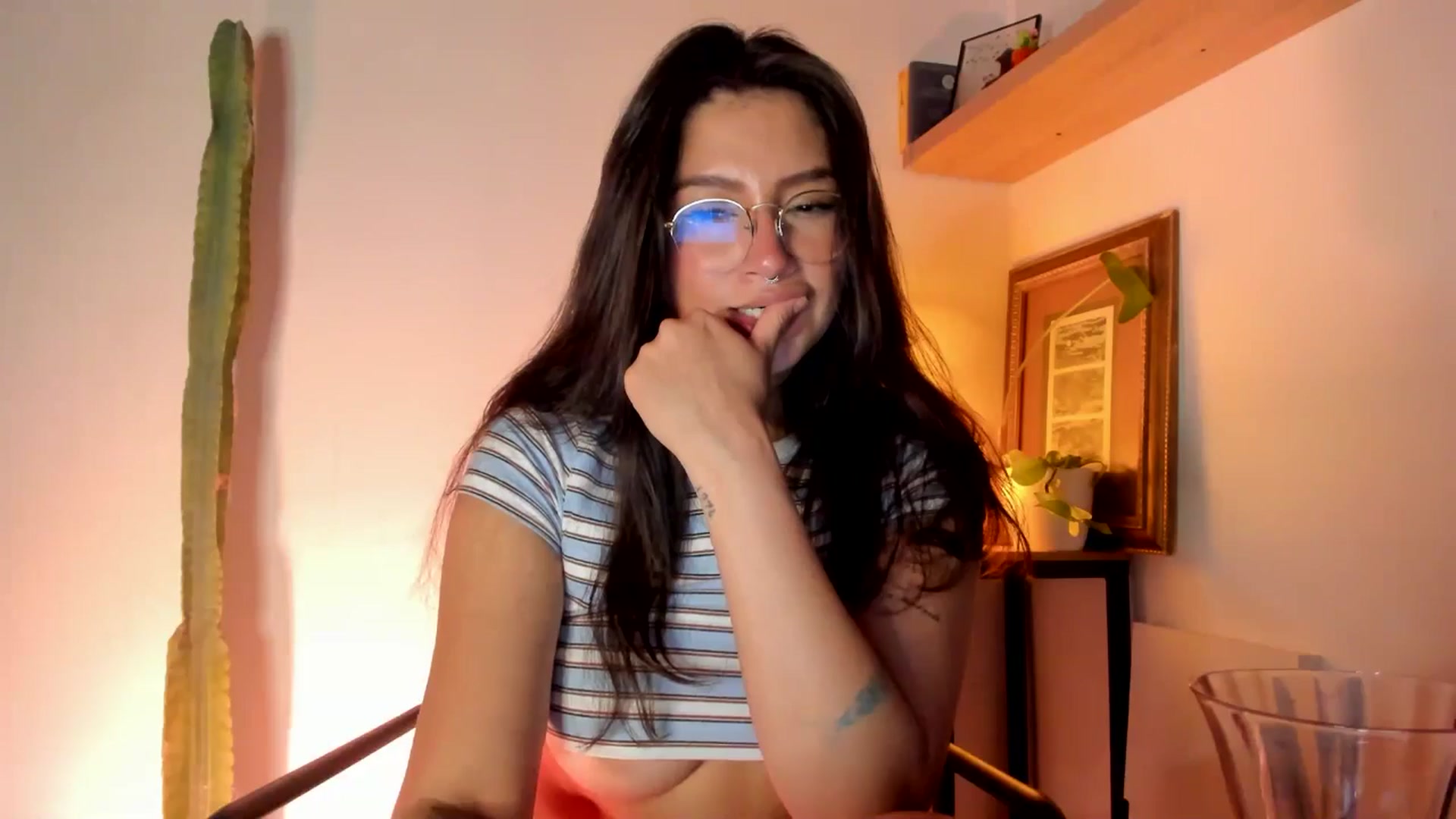 Gallery image thumbnail from Lindsoft's myfreecams stream on, 03/30/2026, 04:23 image 16 of 20