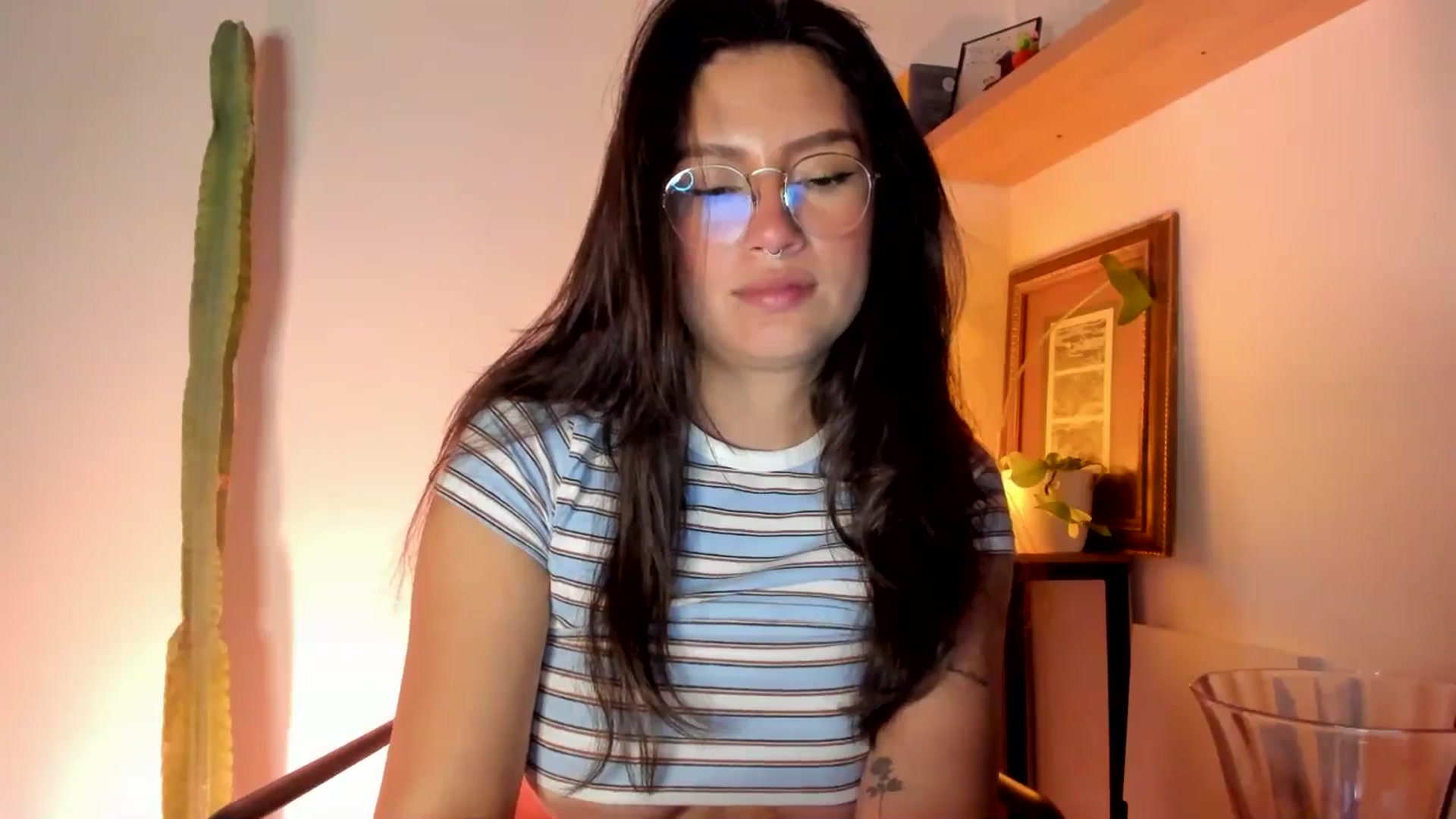 Gallery image thumbnail from Lindsoft's myfreecams stream on, 03/30/2026, 04:23 image 15 of 20