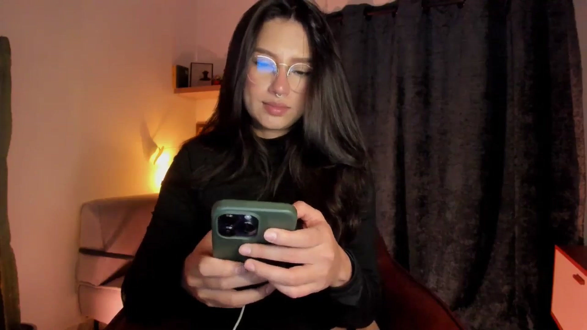 Gallery image thumbnail from Lindsoft's myfreecams stream on, 04/01/2026, 03:48 image 9 of 20