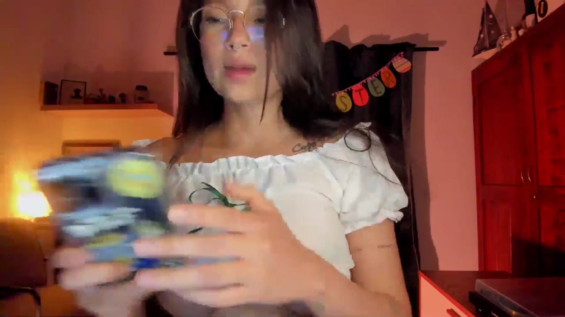 Gallery image thumbnail from Lindsoft's myfreecams stream on, 04/06/2026, 04:10 image 3 of 20