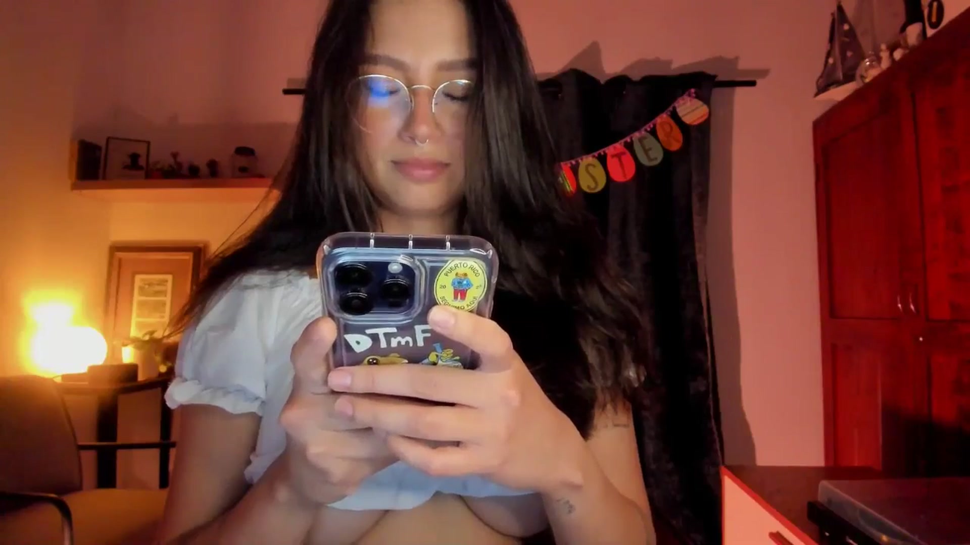 Gallery image thumbnail from Lindsoft's myfreecams stream on, 04/06/2026, 04:10 image 8 of 20