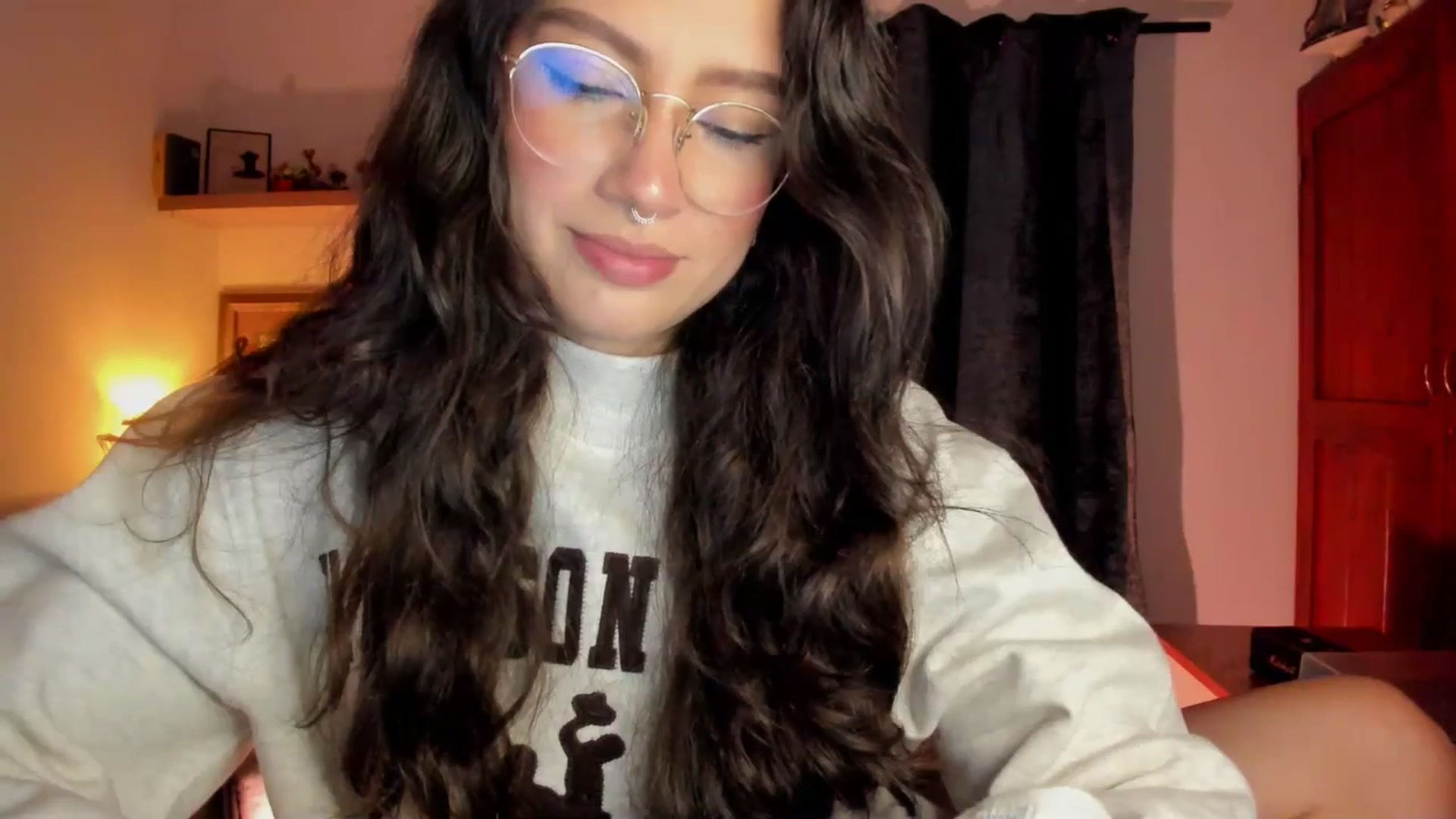 Gallery image thumbnail from Lindsoft's myfreecams stream on, 04/09/2026, 03:14 image 7 of 20