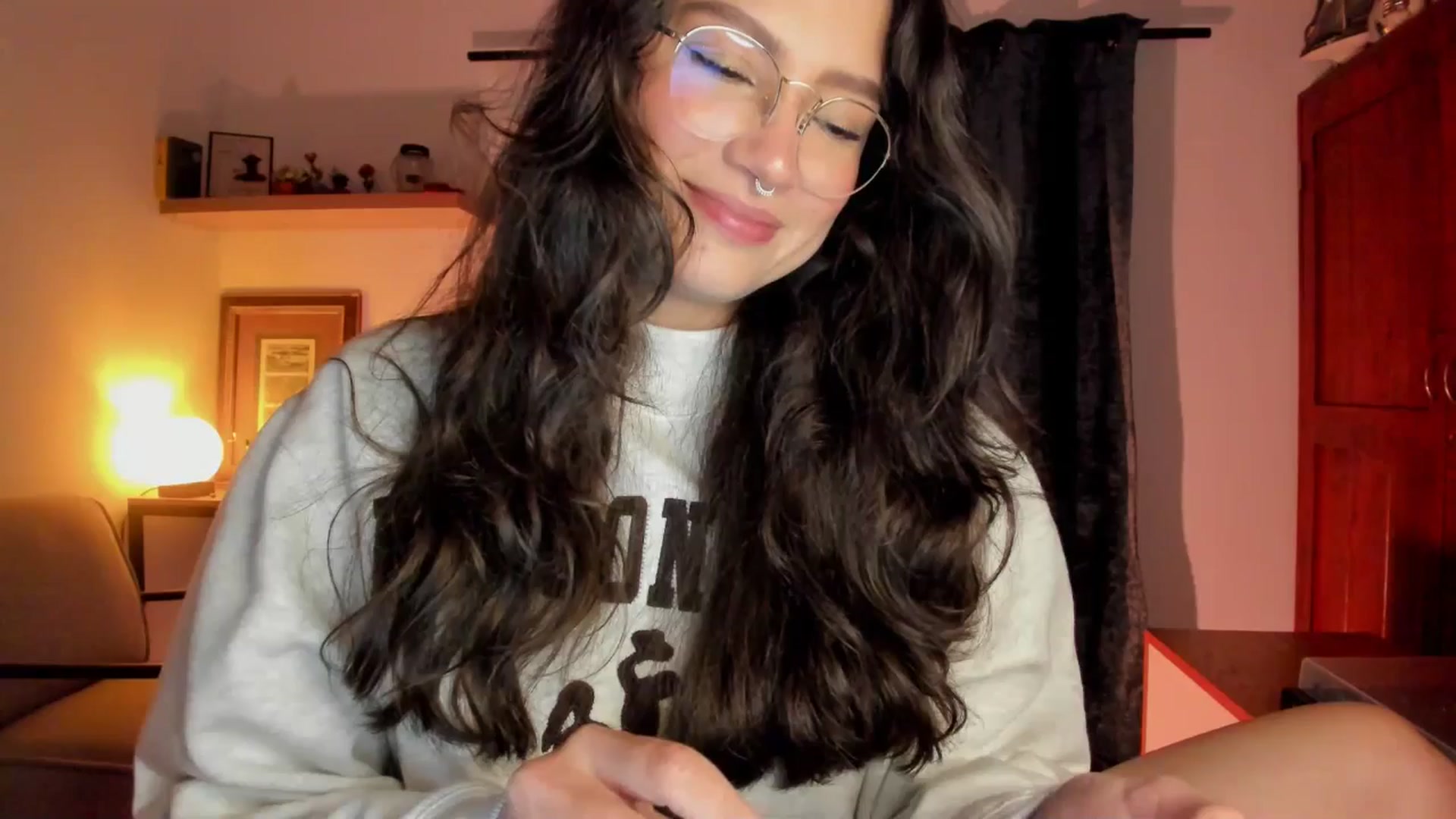 Gallery image thumbnail from Lindsoft's myfreecams stream on, 04/09/2026, 03:14 image 1 of 20