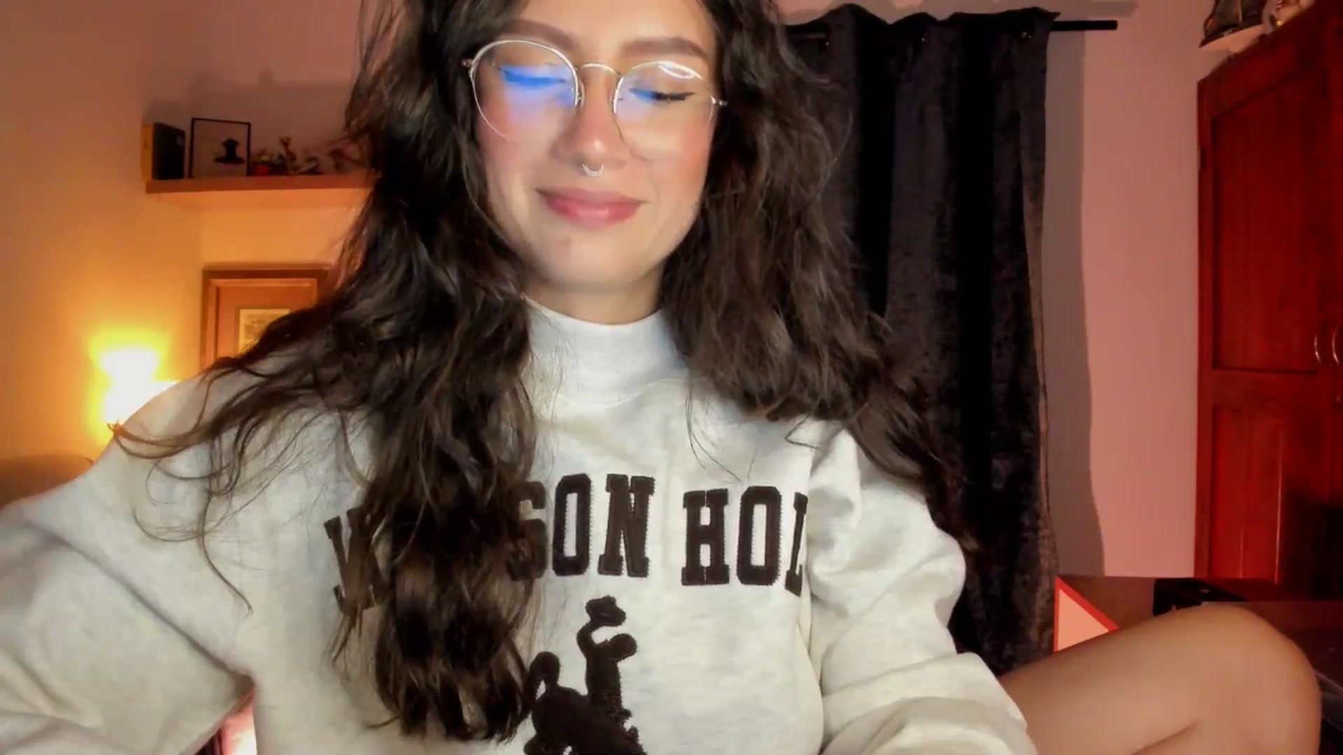 Gallery image thumbnail from Lindsoft's myfreecams stream on, 04/09/2026, 03:14 image 9 of 20