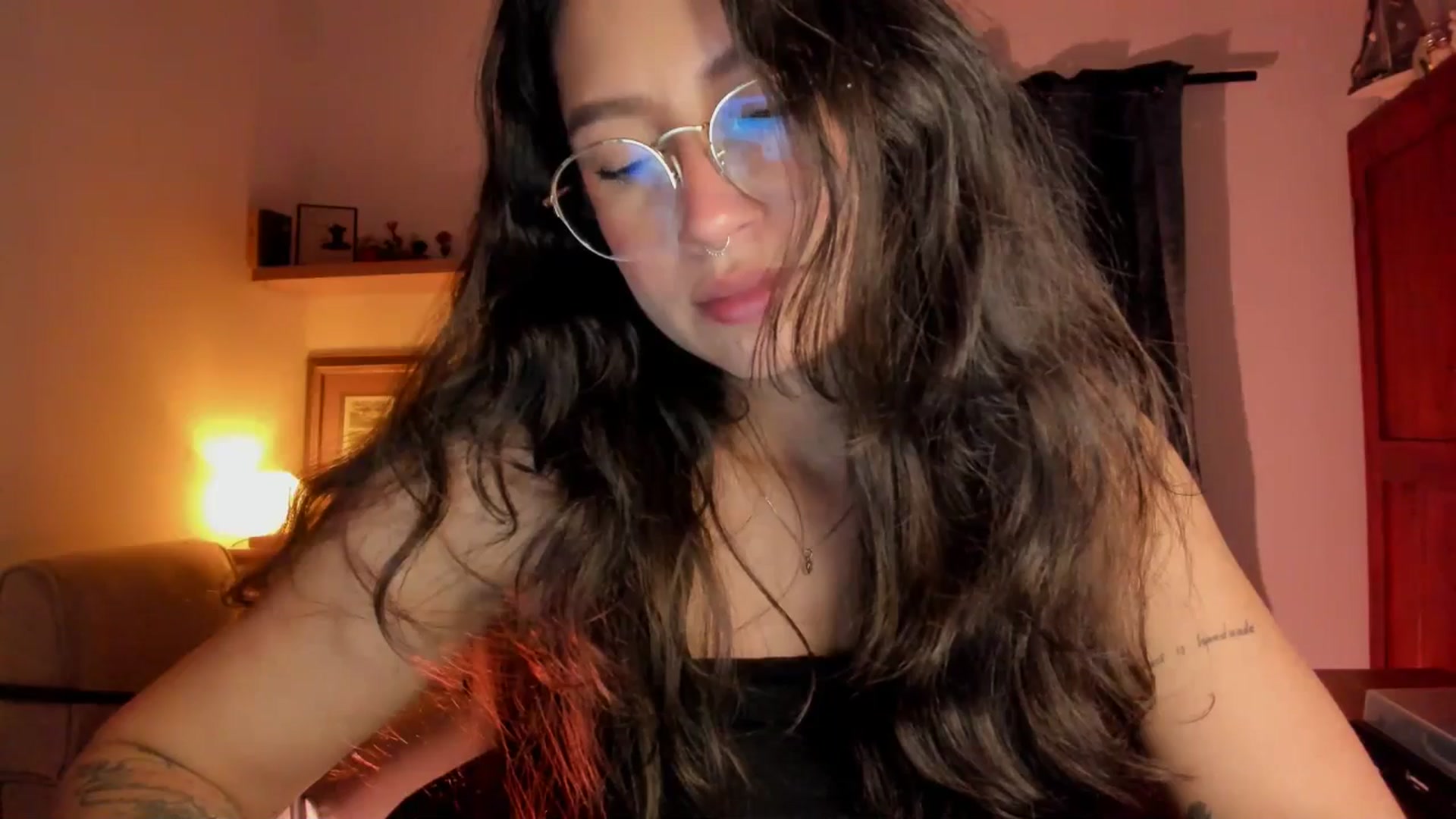 Gallery image thumbnail from Lindsoft's myfreecams stream on, 04/10/2026, 05:55 image 13 of 20