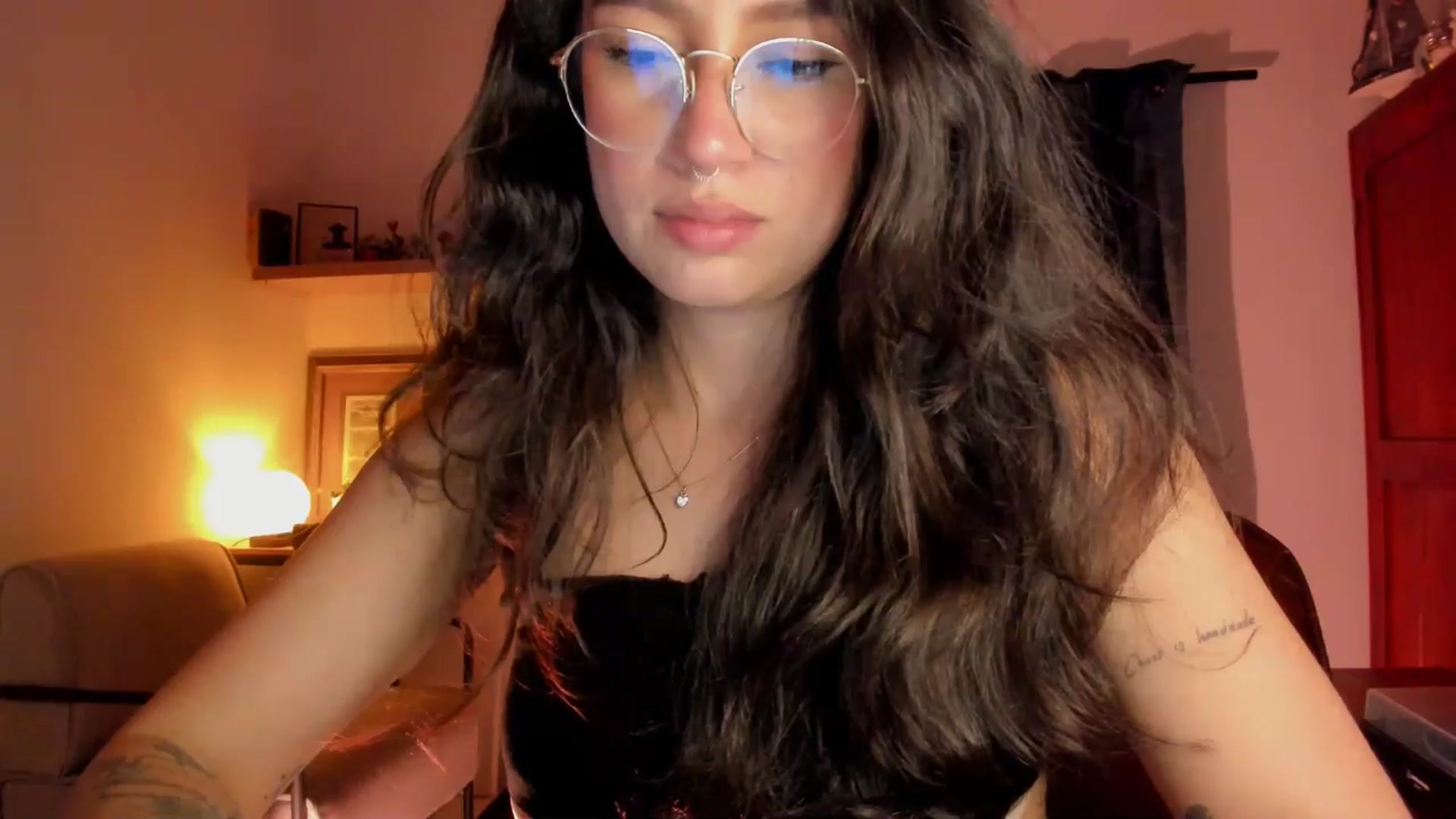 Gallery image thumbnail from Lindsoft's myfreecams stream on, 04/10/2026, 05:55 image 11 of 20