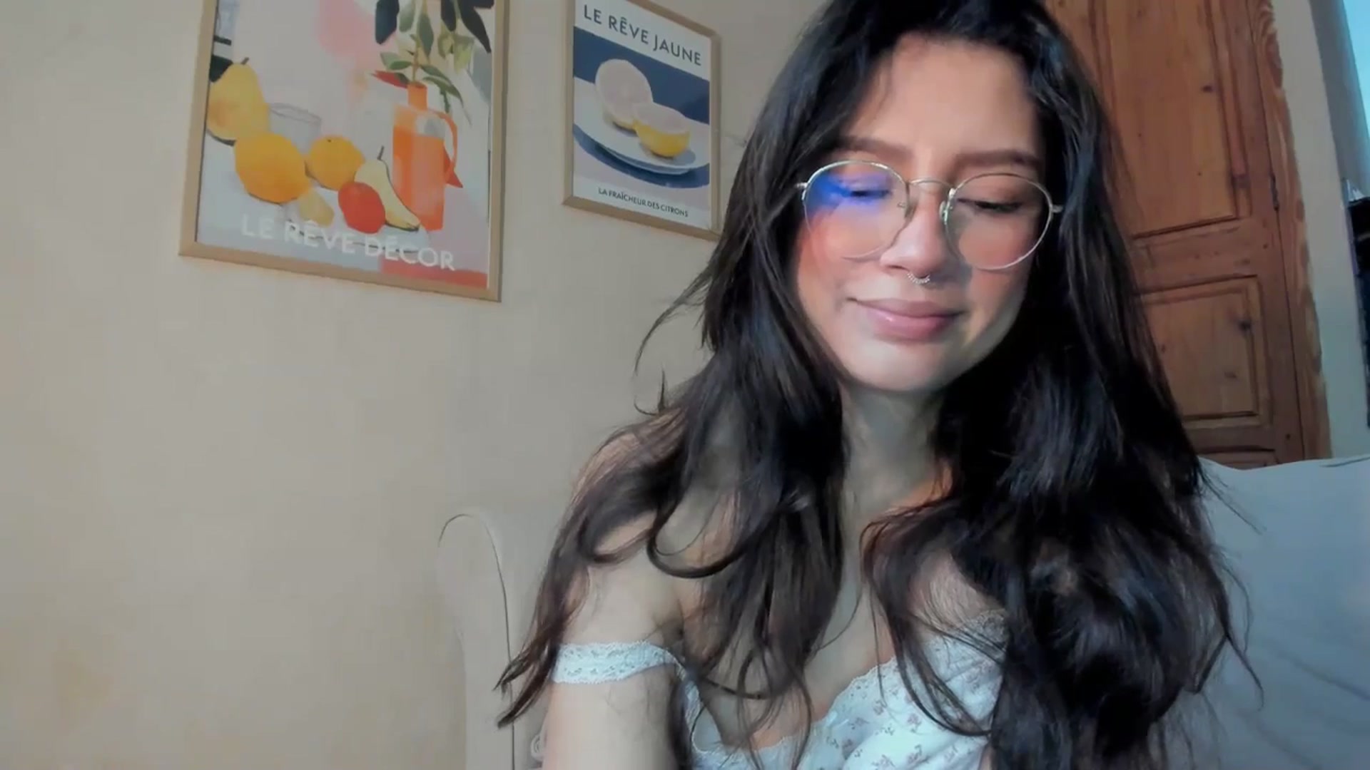 Gallery image thumbnail from Lindsoft's myfreecams stream on, 04/21/2026, 07:01 image 6 of 20