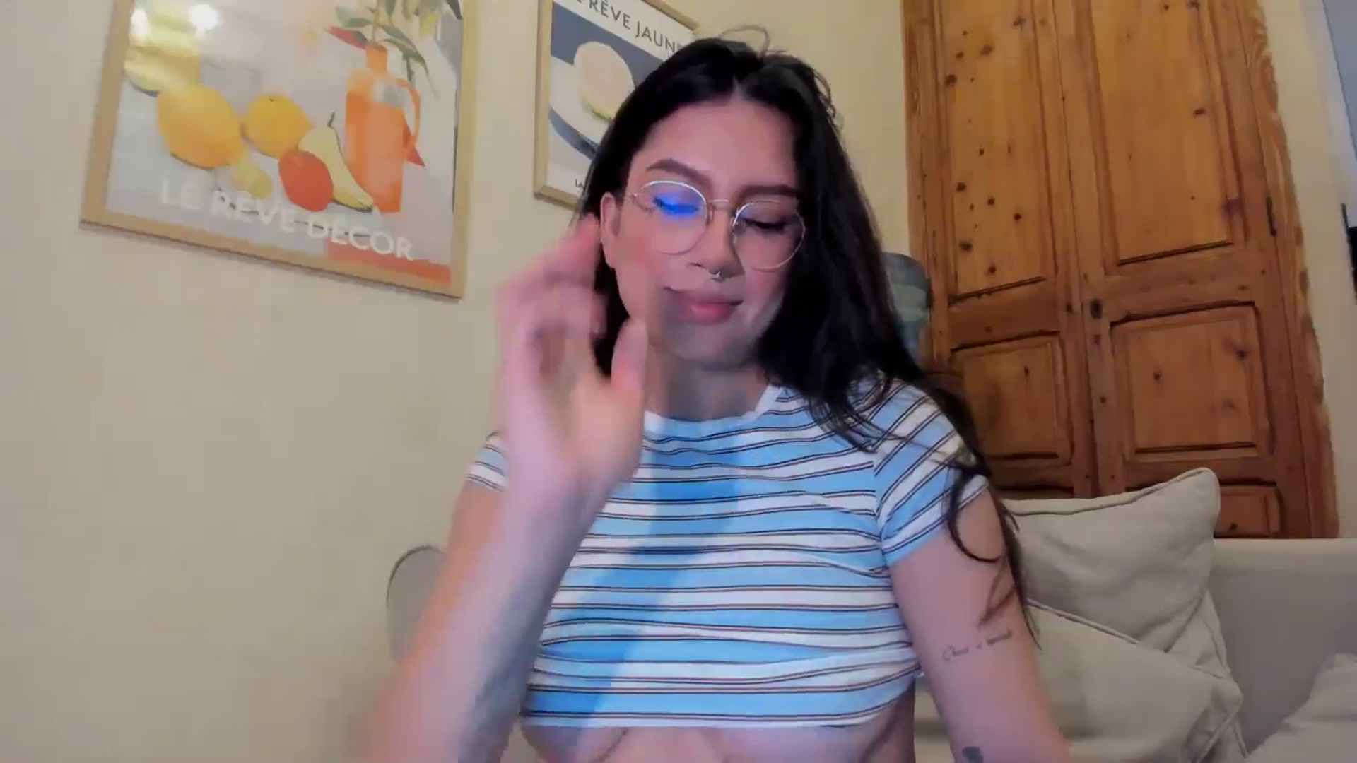 Gallery image thumbnail from Lindsoft's myfreecams stream on, 04/22/2026, 06:22 image 3 of 20