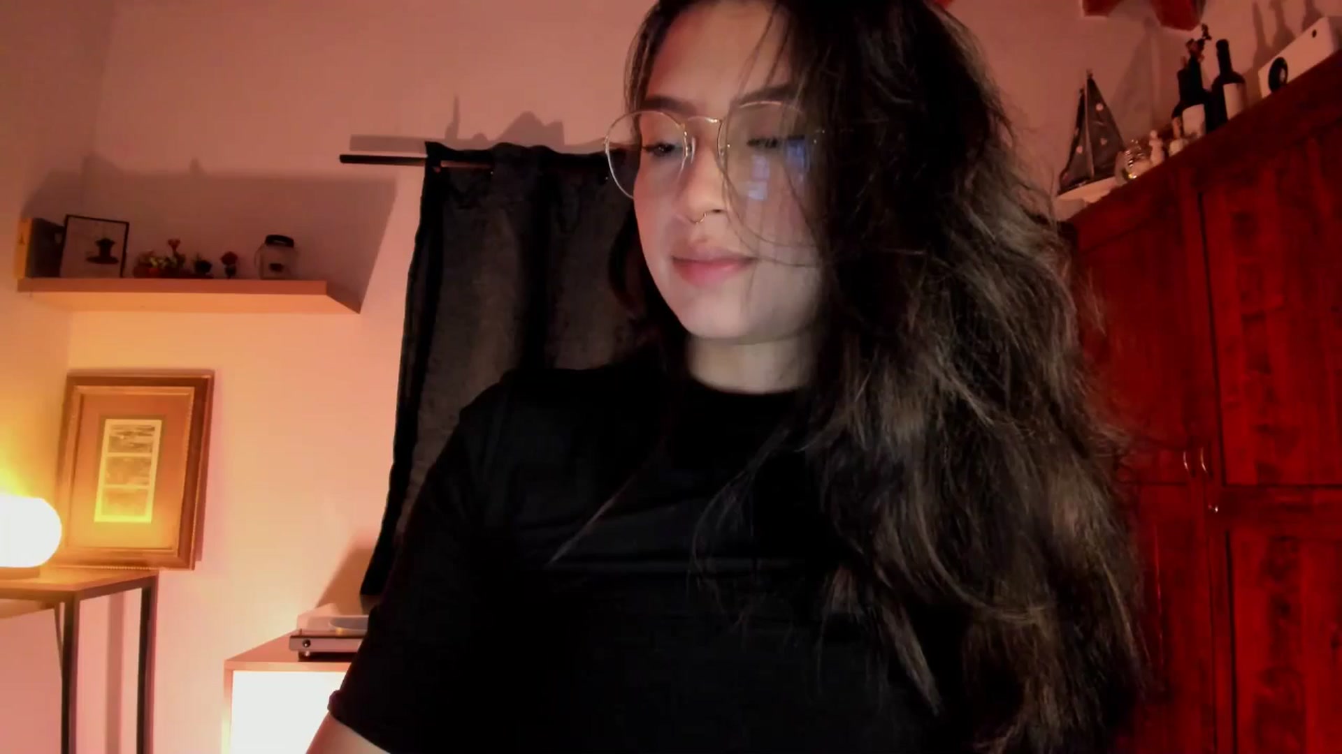 Gallery image thumbnail from Lindsoft's myfreecams stream on, 04/29/2026, 04:09 image 14 of 20