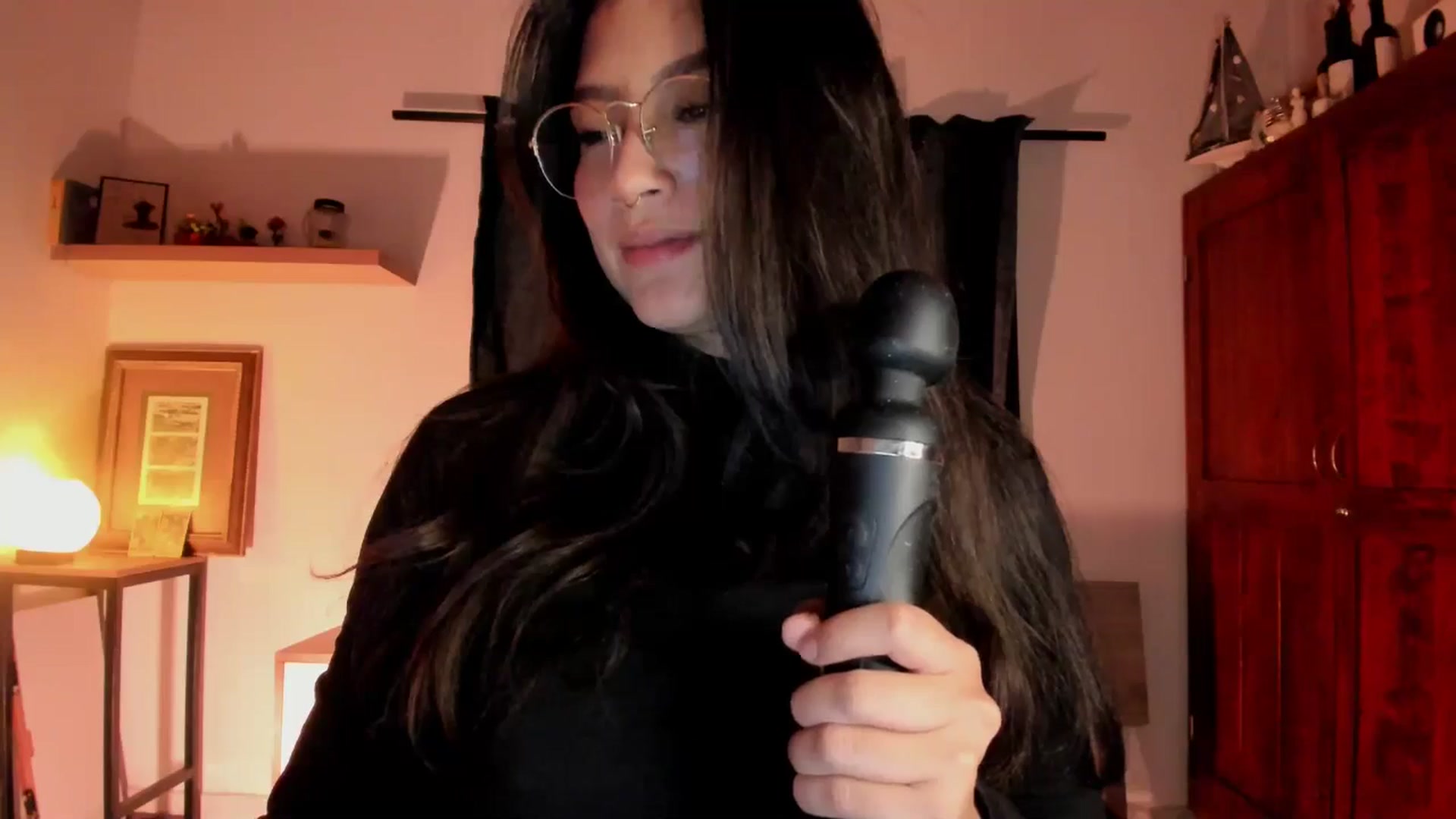 Gallery image thumbnail from Lindsoft's myfreecams stream on, 05/01/2026, 04:25 image 4 of 20