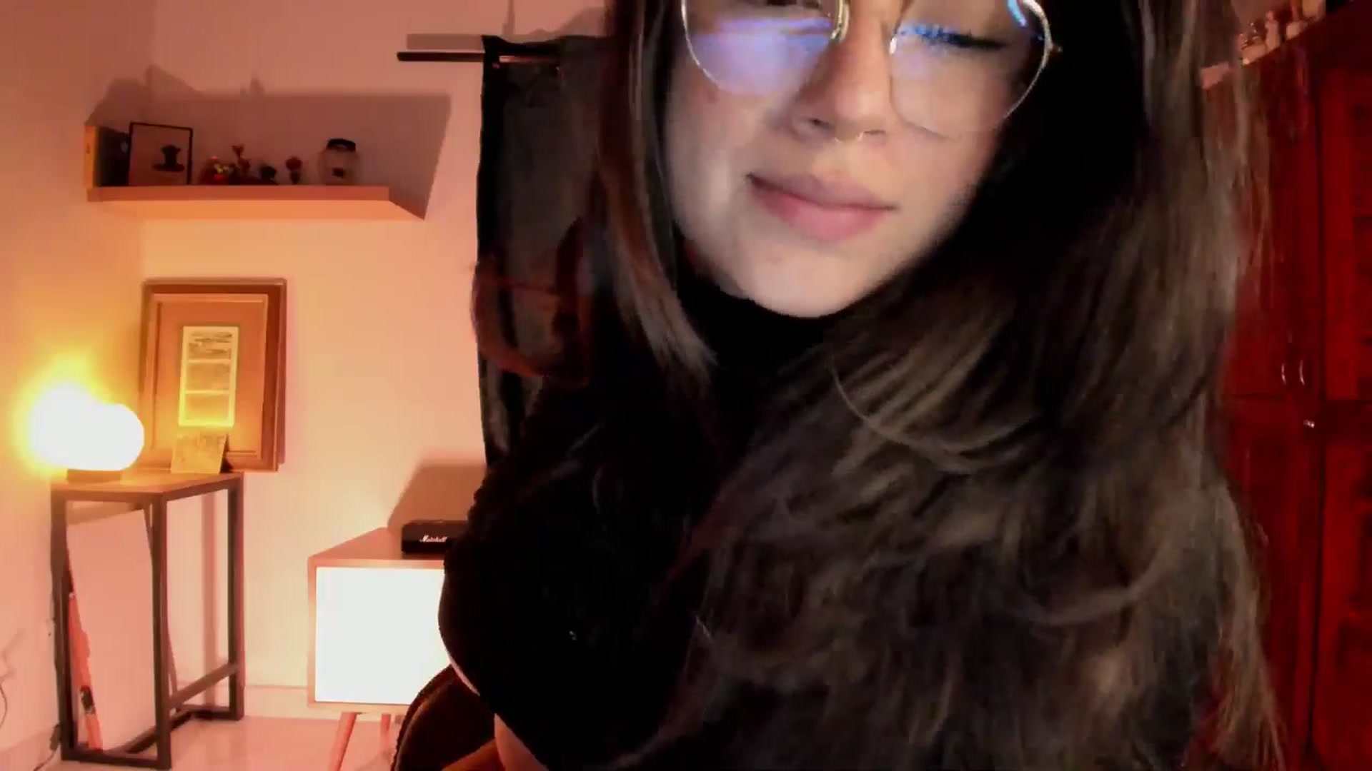 Gallery image thumbnail from Lindsoft's myfreecams stream on, 05/01/2026, 04:25 image 16 of 20