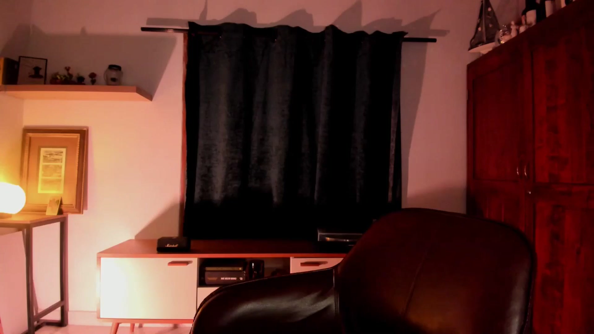 Gallery image thumbnail from Lindsoft's myfreecams stream on, 05/06/2026, 01:13 image 2 of 20