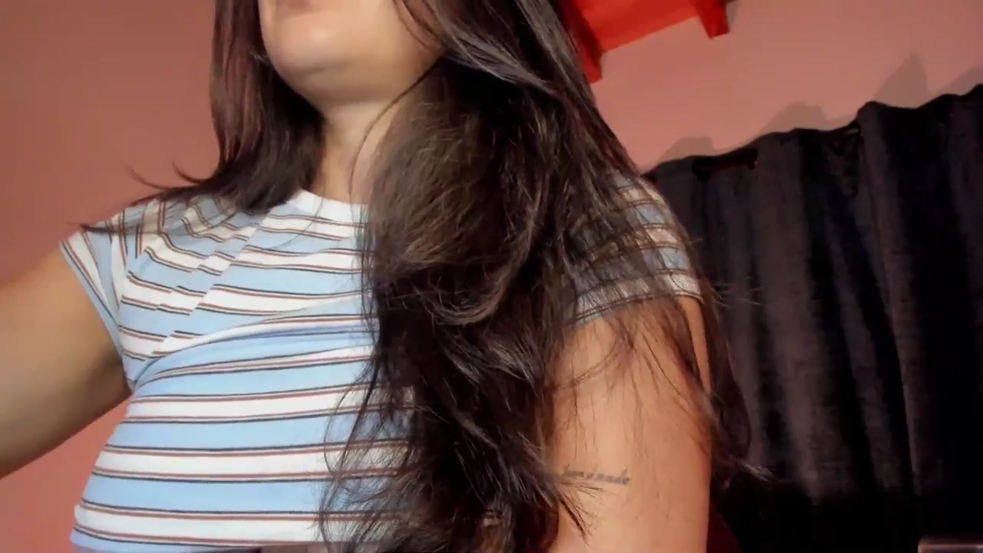 Gallery image thumbnail from Lindsoft's myfreecams stream on, 05/07/2026, 02:24 image 10 of 20