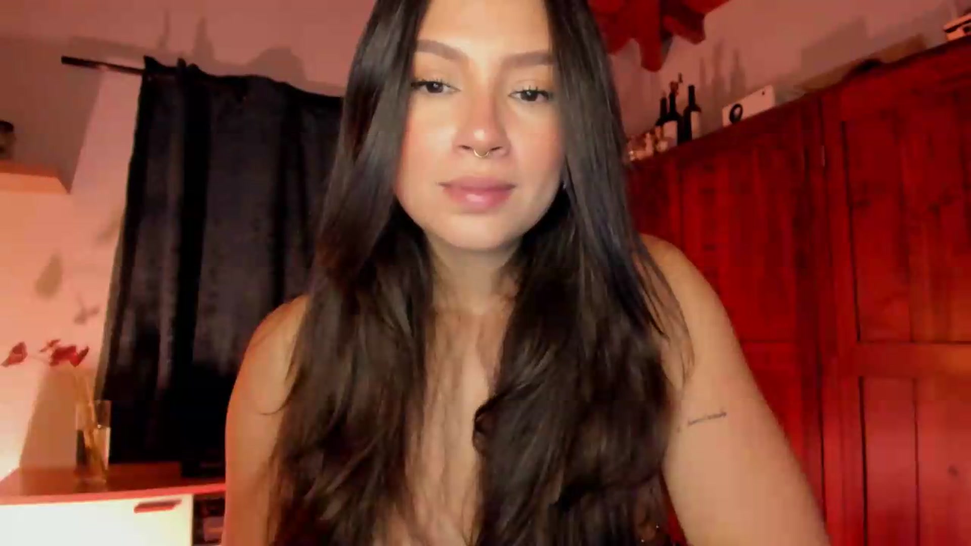 Gallery image thumbnail from Lindsoft's myfreecams stream on, 05/21/2026, 04:13 image 13 of 20