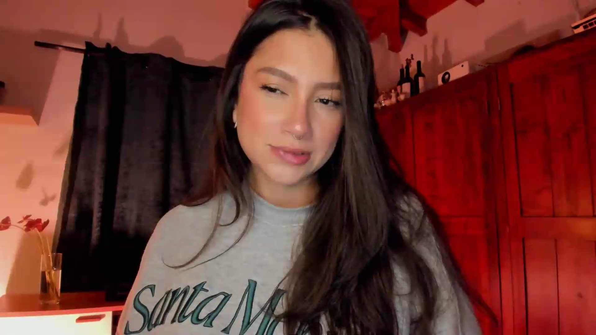 Gallery image thumbnail from Lindsoft's myfreecams stream on, 05/21/2026, 04:13 image 7 of 20