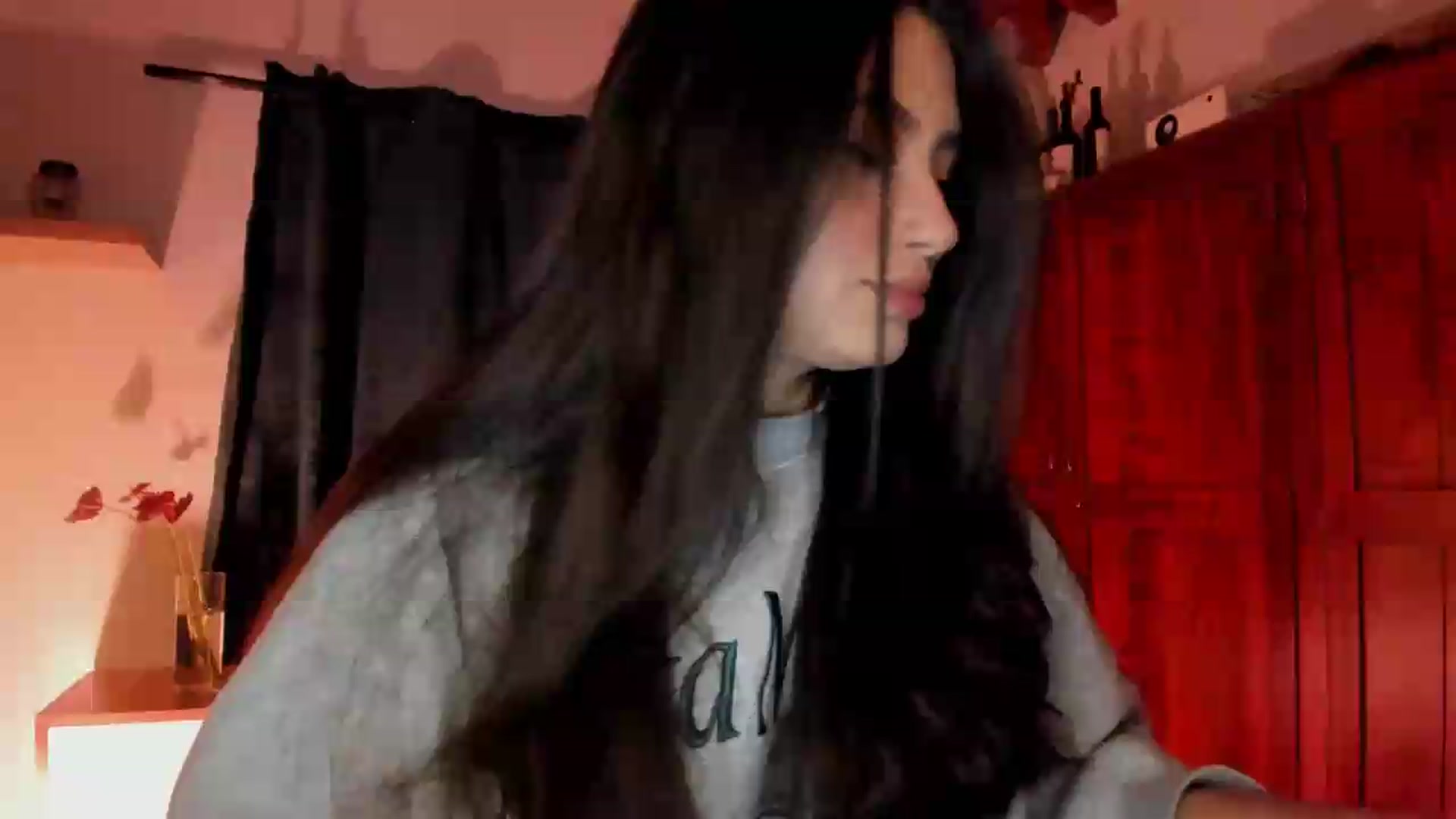 Gallery image thumbnail from Lindsoft's myfreecams stream on, 05/21/2026, 04:13 image 1 of 20