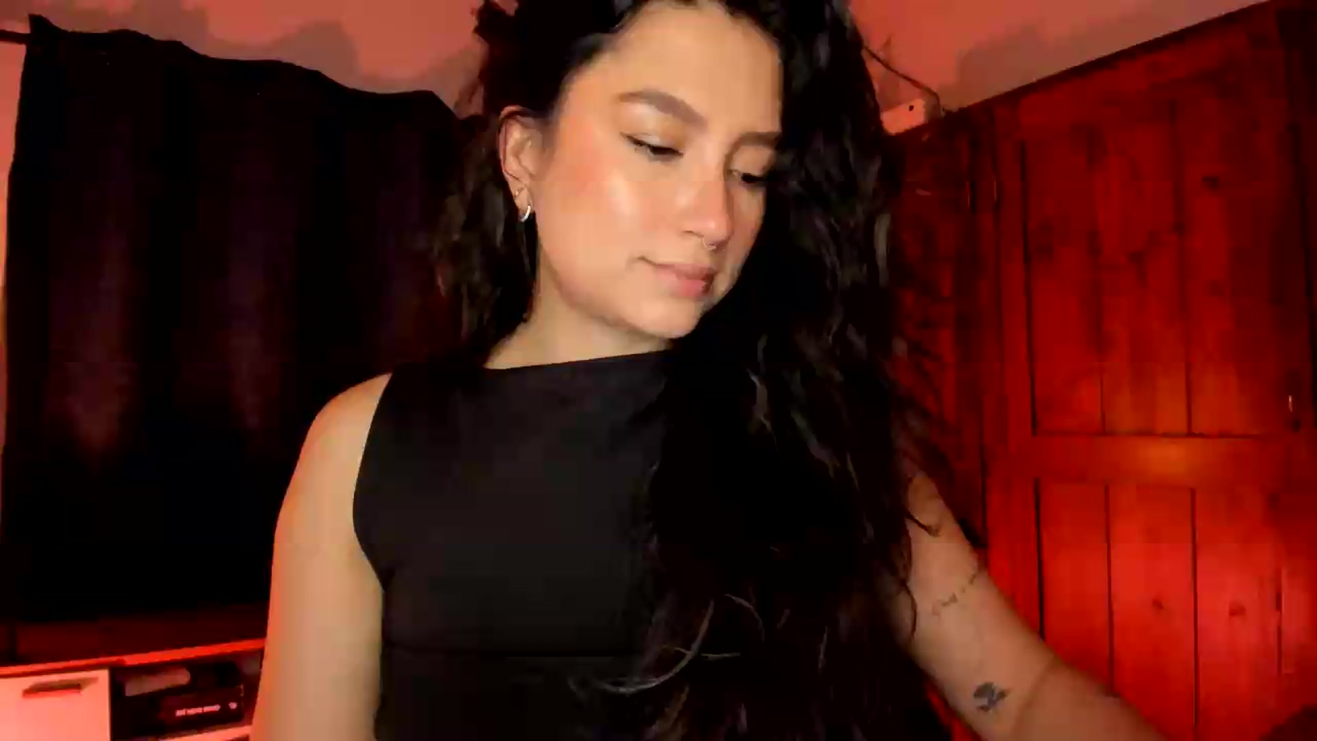 Gallery image thumbnail from Lindsoft's myfreecams stream on, 07/16/2026, 03:26 image 5 of 20