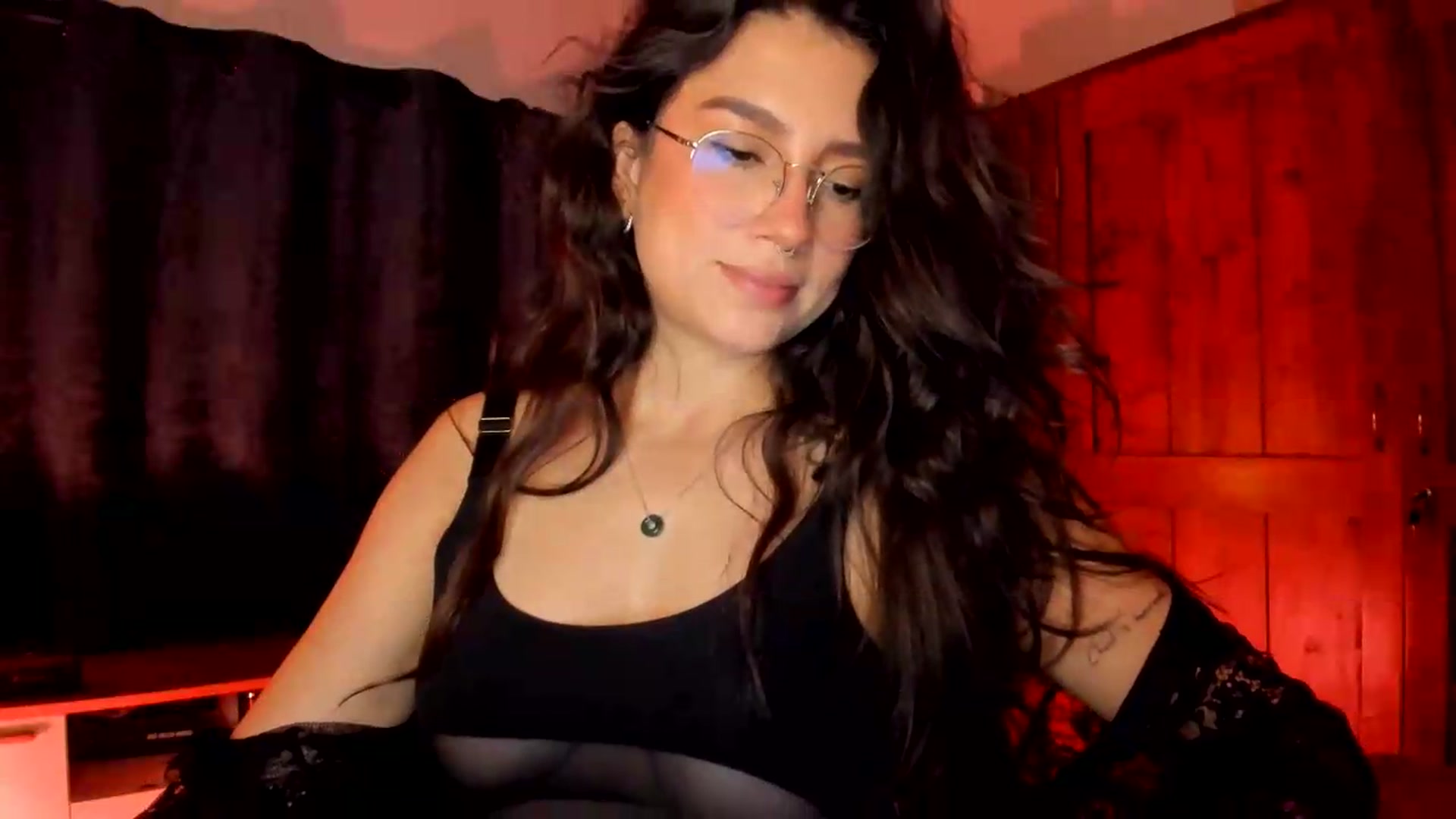 Gallery image thumbnail from Lindsoft's myfreecams stream on, 07/28/2026, 03:30 image 17 of 20
