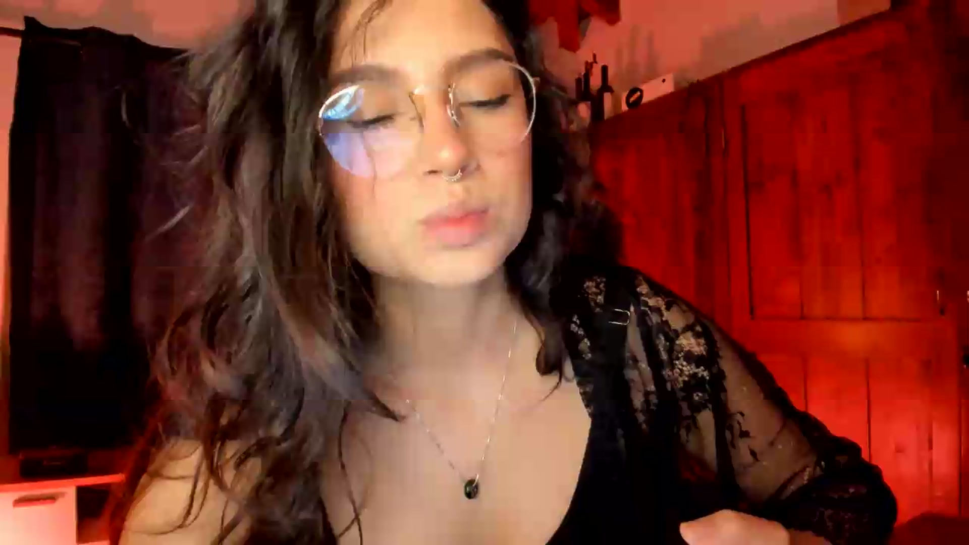Gallery image thumbnail from Lindsoft's myfreecams stream on, 07/28/2026, 03:30 image 1 of 20