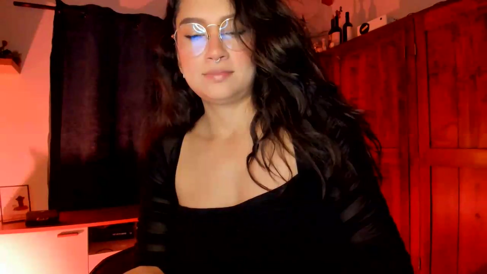 Gallery image thumbnail from Lindsoft's myfreecams stream on, 08/11/2026, 03:49 image 6 of 20