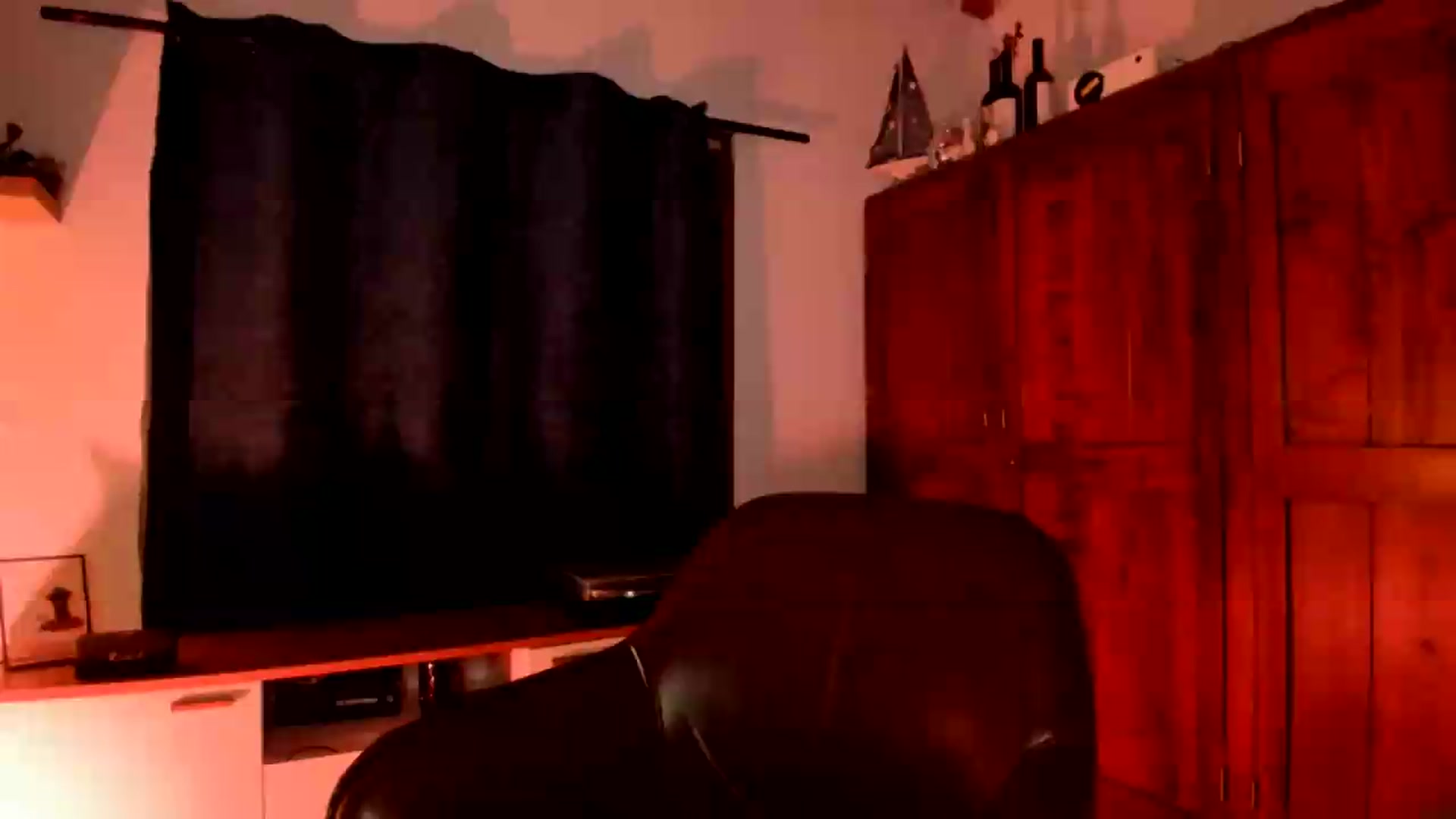 Gallery image thumbnail from Lindsoft's myfreecams stream on, 08/11/2026, 03:49 image 1 of 20