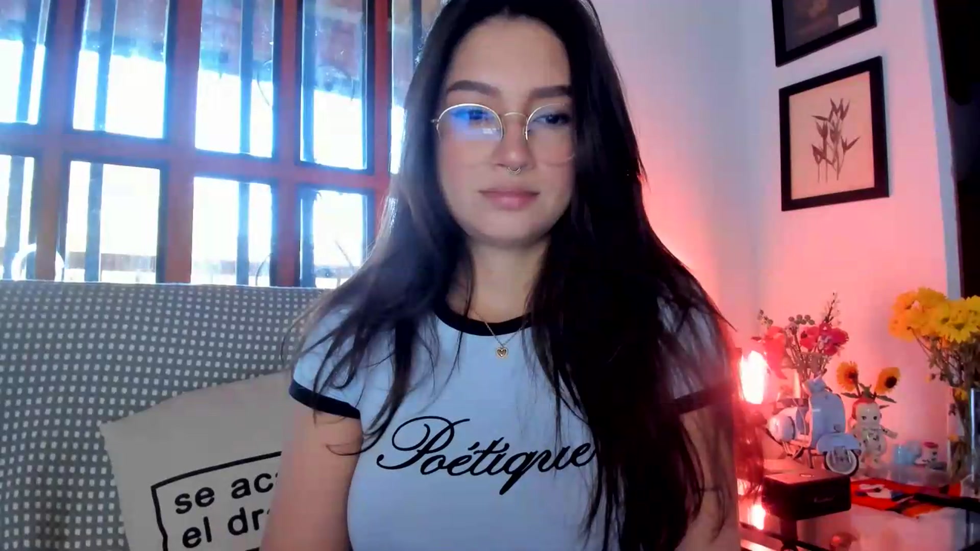 Gallery image thumbnail from Lindsoft's myfreecams stream on, 08/14/2026, 24:02 image 5 of 20