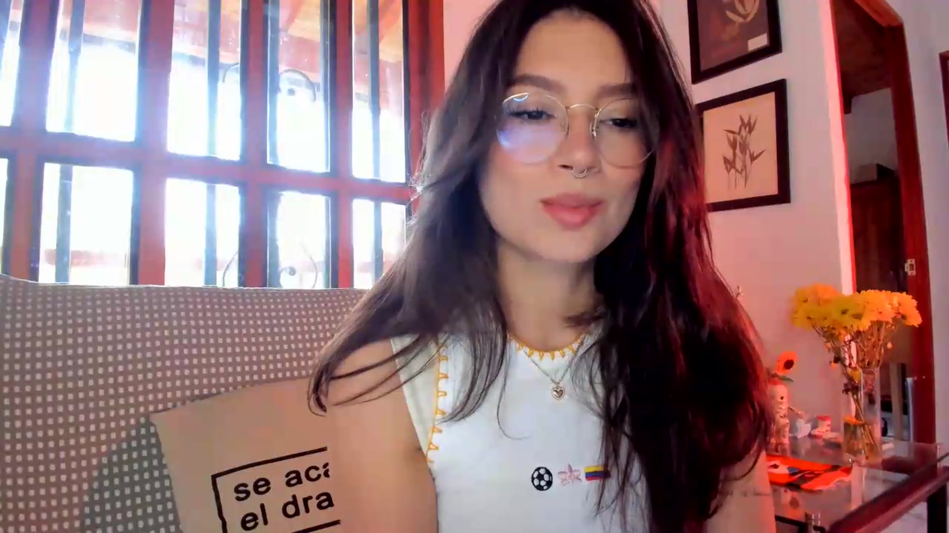 Gallery image thumbnail from Lindsoft's myfreecams stream on, 08/20/2026, 21:56 image 5 of 20