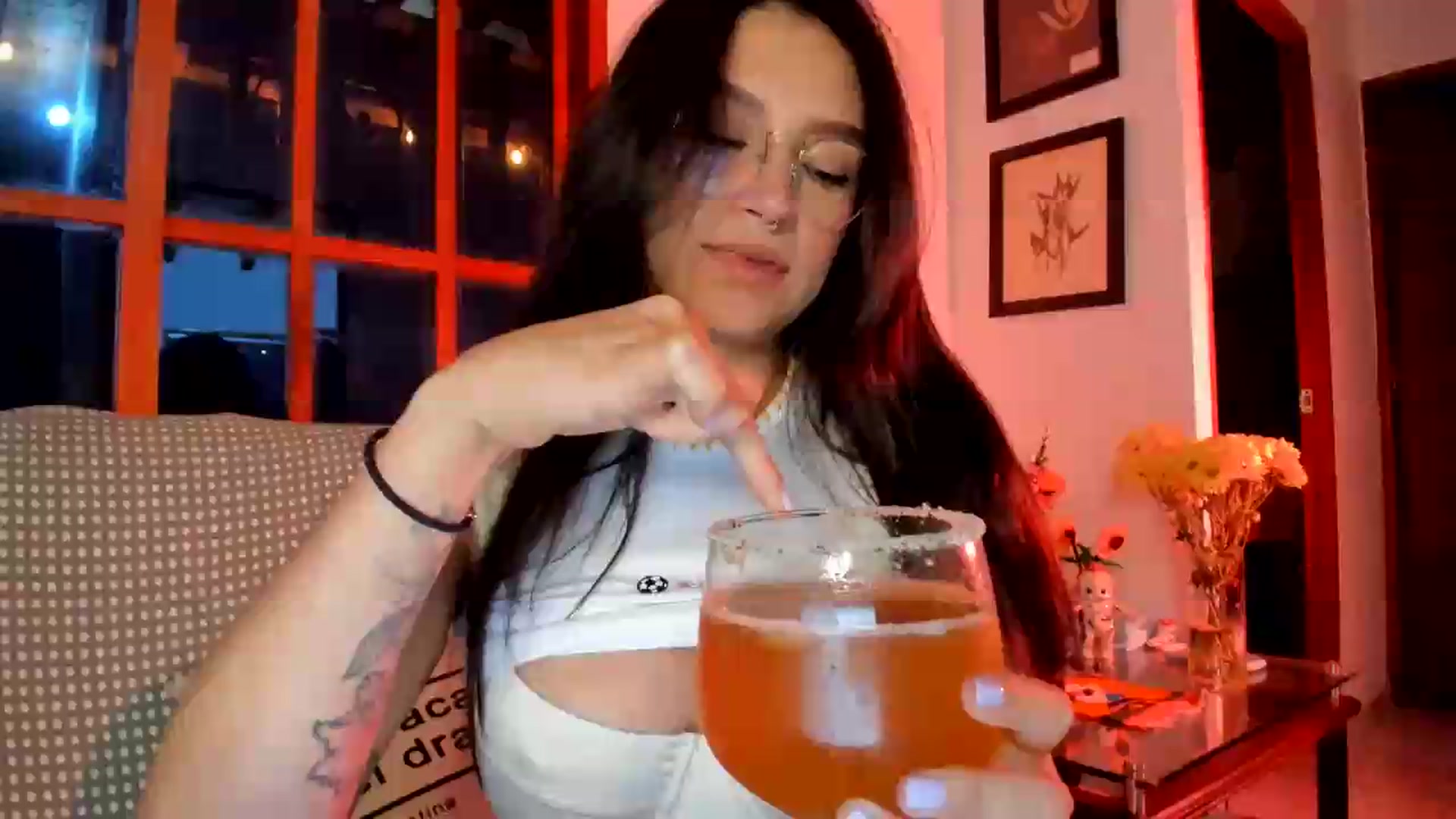 Gallery image thumbnail from Lindsoft's myfreecams stream on, 08/21/2026, 24:02 image 12 of 20