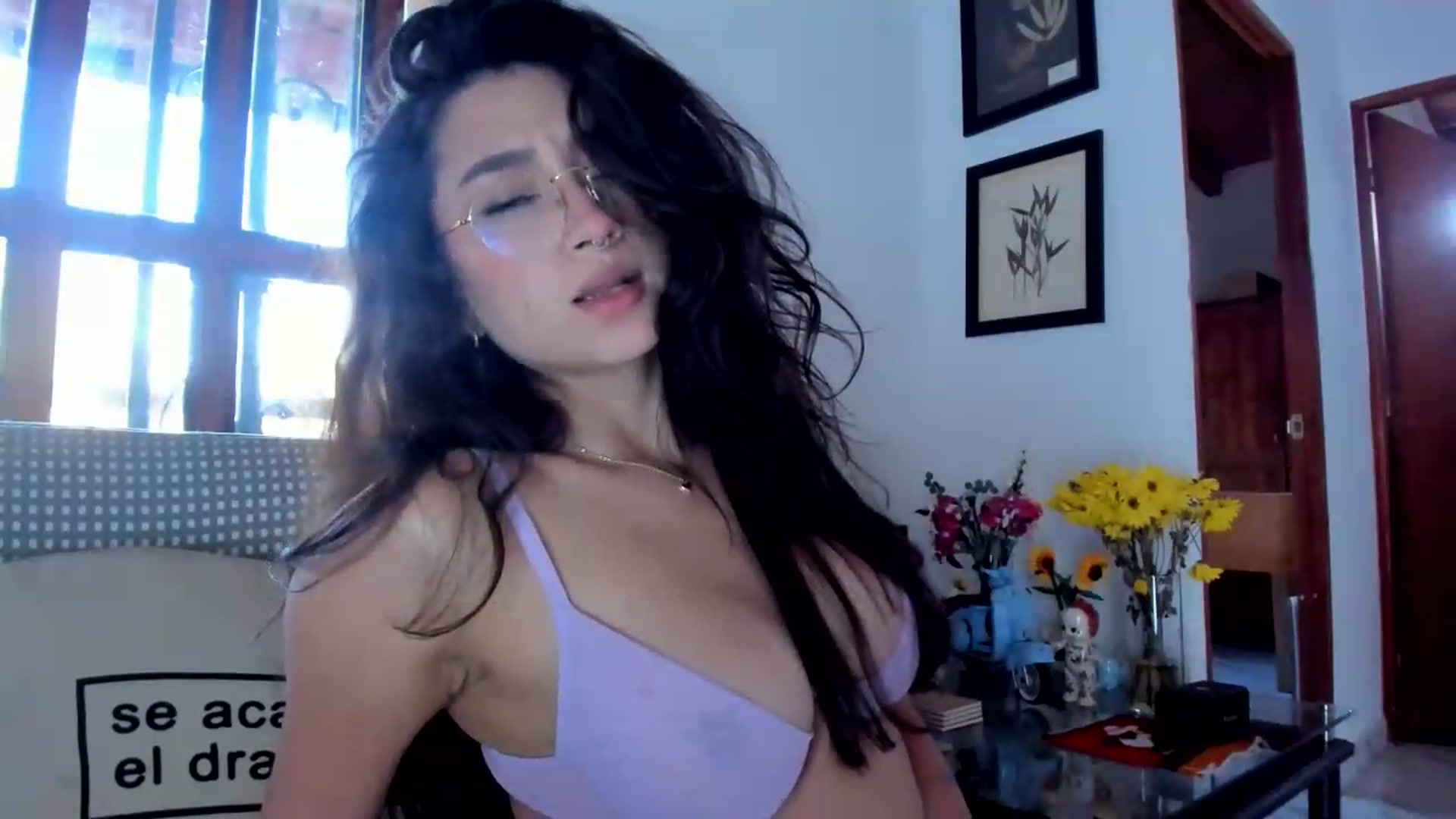 Gallery image thumbnail from Lindsoft's myfreecams stream on, 08/27/2026, 22:42 image 12 of 20