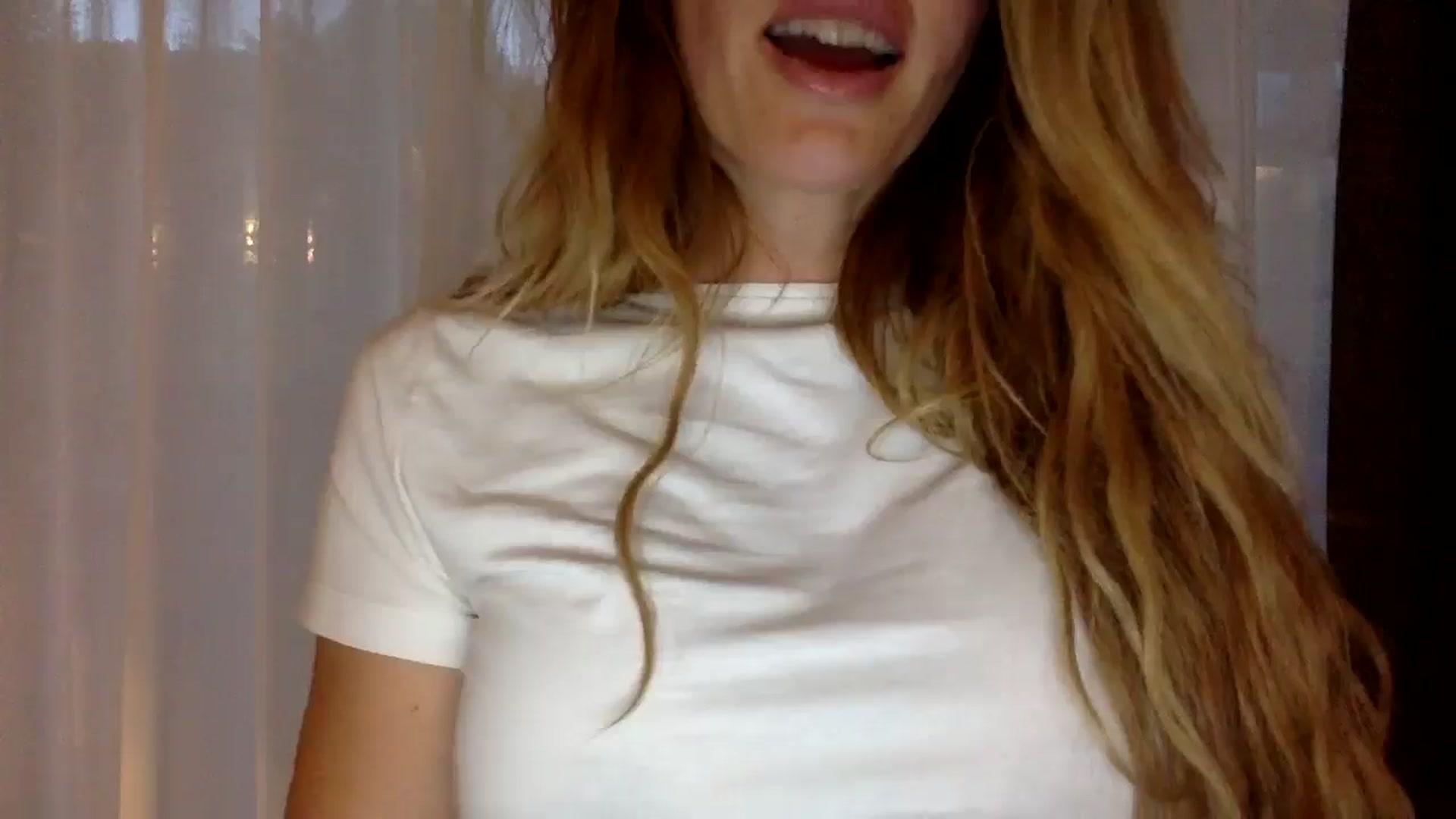 Gallery image thumbnail from Linettvibe's myfreecams stream on, 07/09/2025, 19:59 image 2 of 20