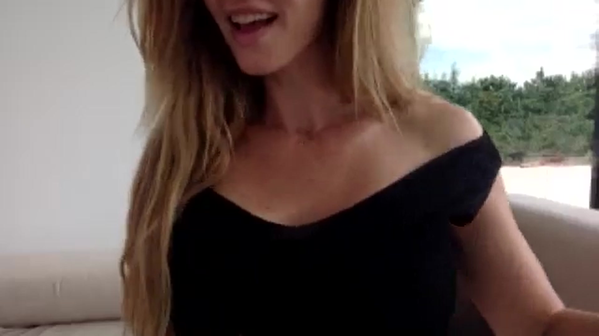 Gallery image thumbnail from Linettvibe's myfreecams stream on, 07/14/2025, 16:16 image 14 of 20