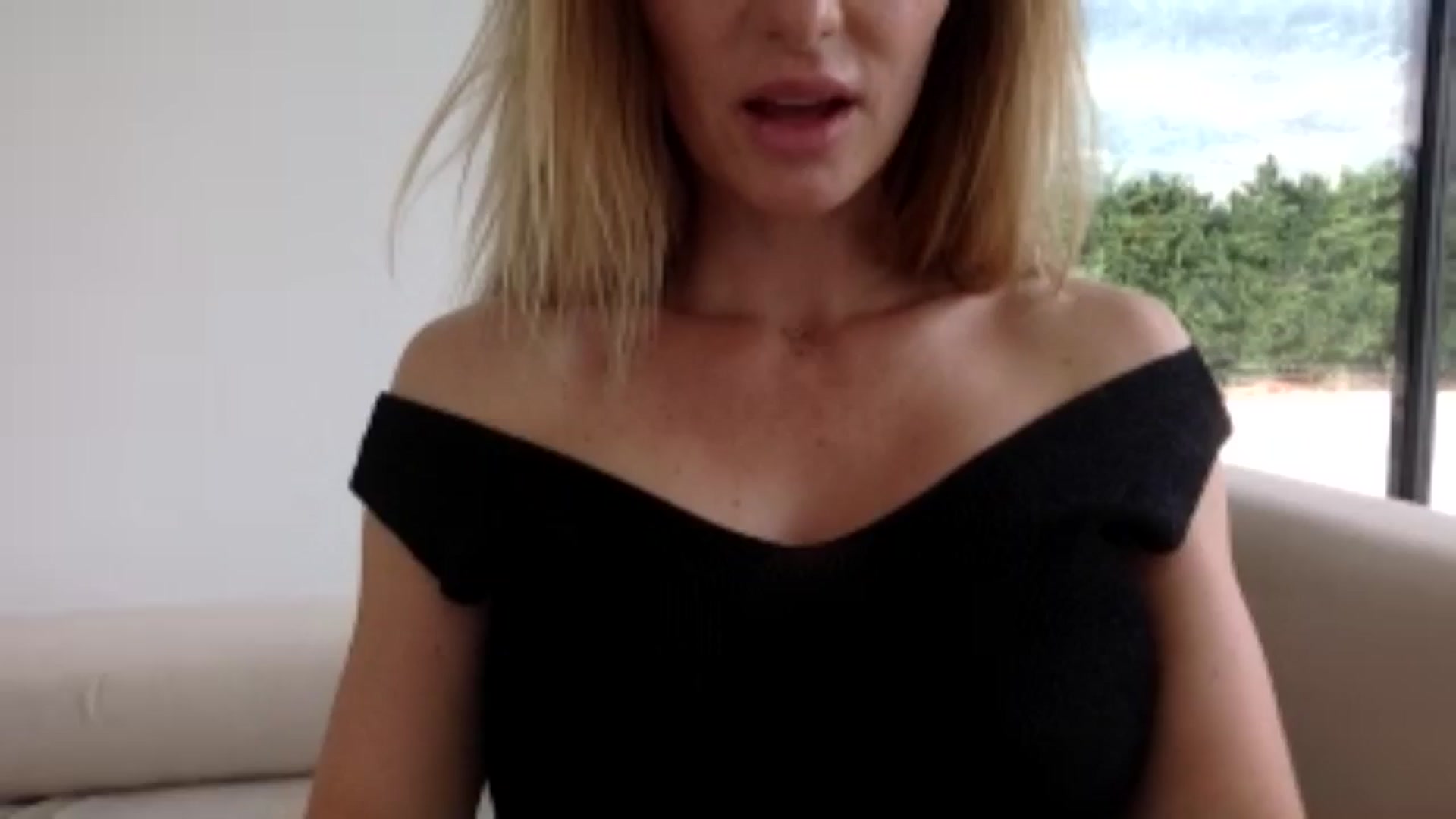 Gallery image thumbnail from Linettvibe's myfreecams stream on, 07/14/2025, 16:16 image 1 of 20