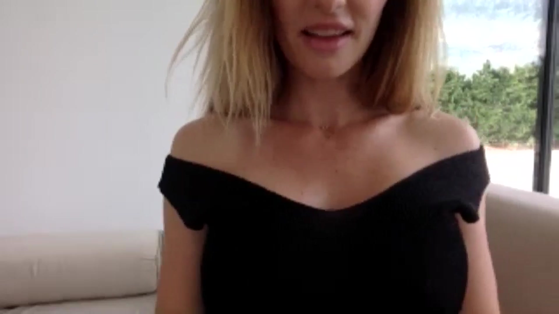 Gallery image thumbnail from Linettvibe's myfreecams stream on, 07/14/2025, 16:16 image 3 of 20