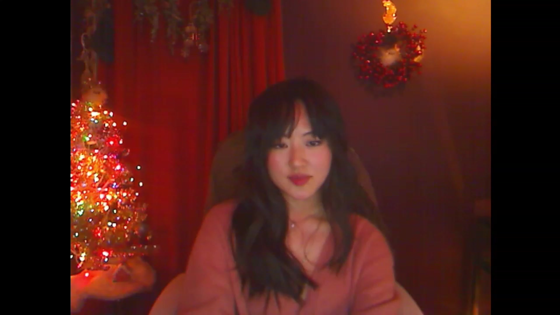Gallery image thumbnail from Linnea_'s myfreecams stream on, 12/07/2022, 07:45 image 8 of 20