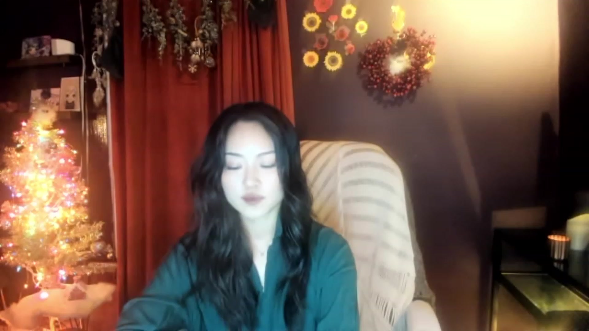 Gallery image thumbnail from Linnea_'s myfreecams stream on, 12/10/2022, 06:11 image 19 of 20