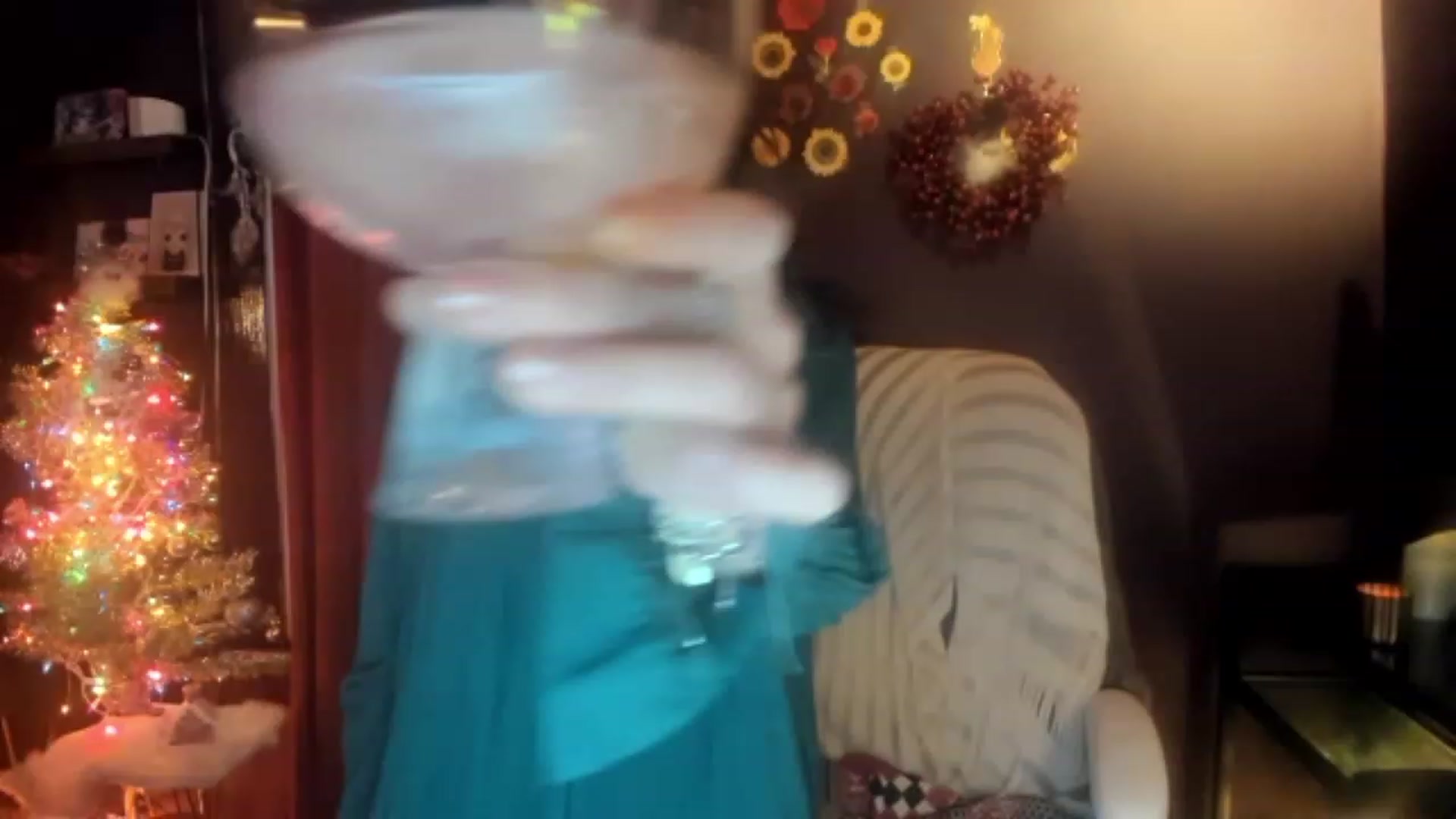 Gallery image thumbnail from Linnea_'s myfreecams stream on, 12/10/2022, 06:11 image 16 of 20