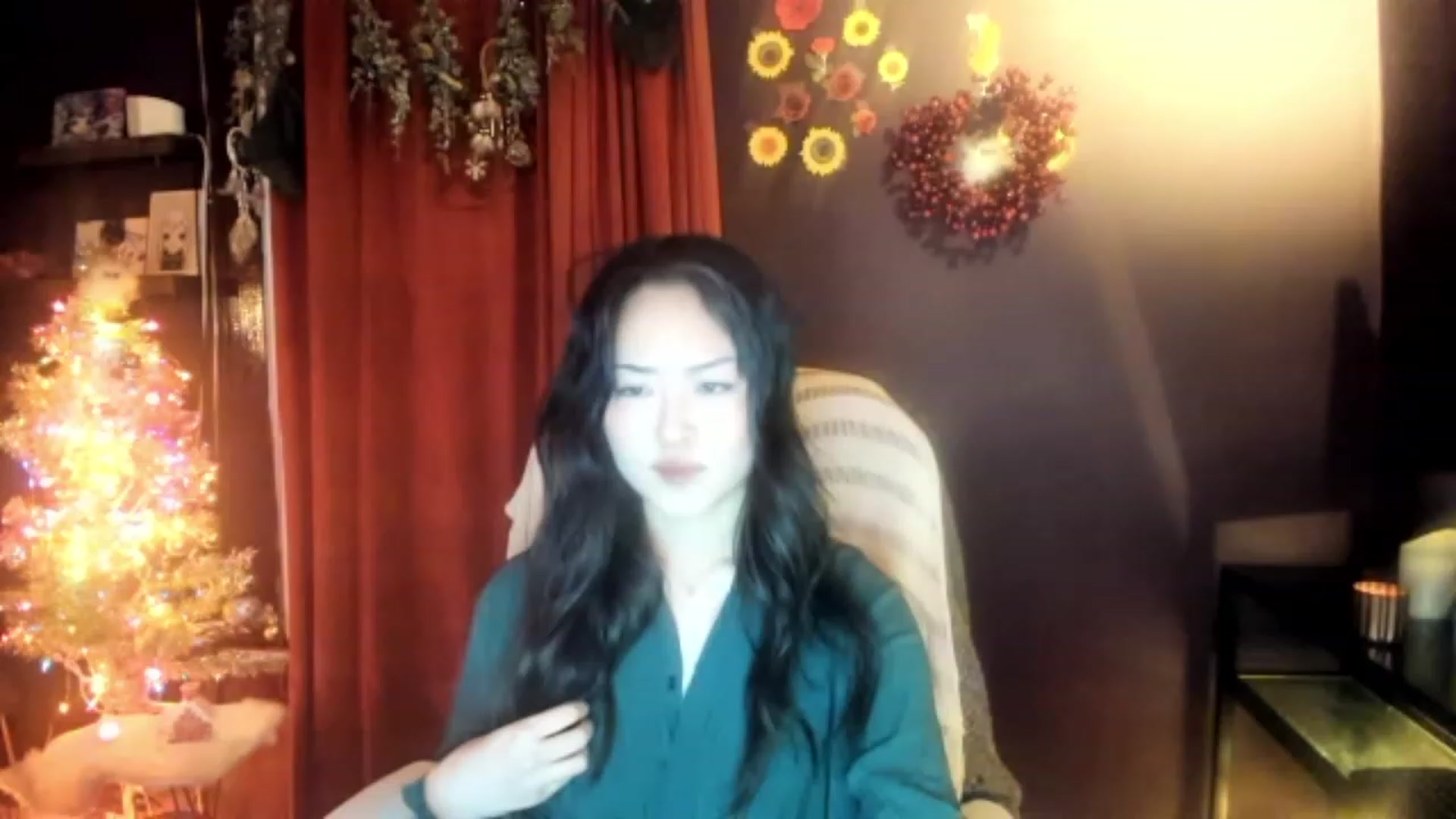 Gallery image thumbnail from Linnea_'s myfreecams stream on, 12/10/2022, 07:08 image 7 of 20