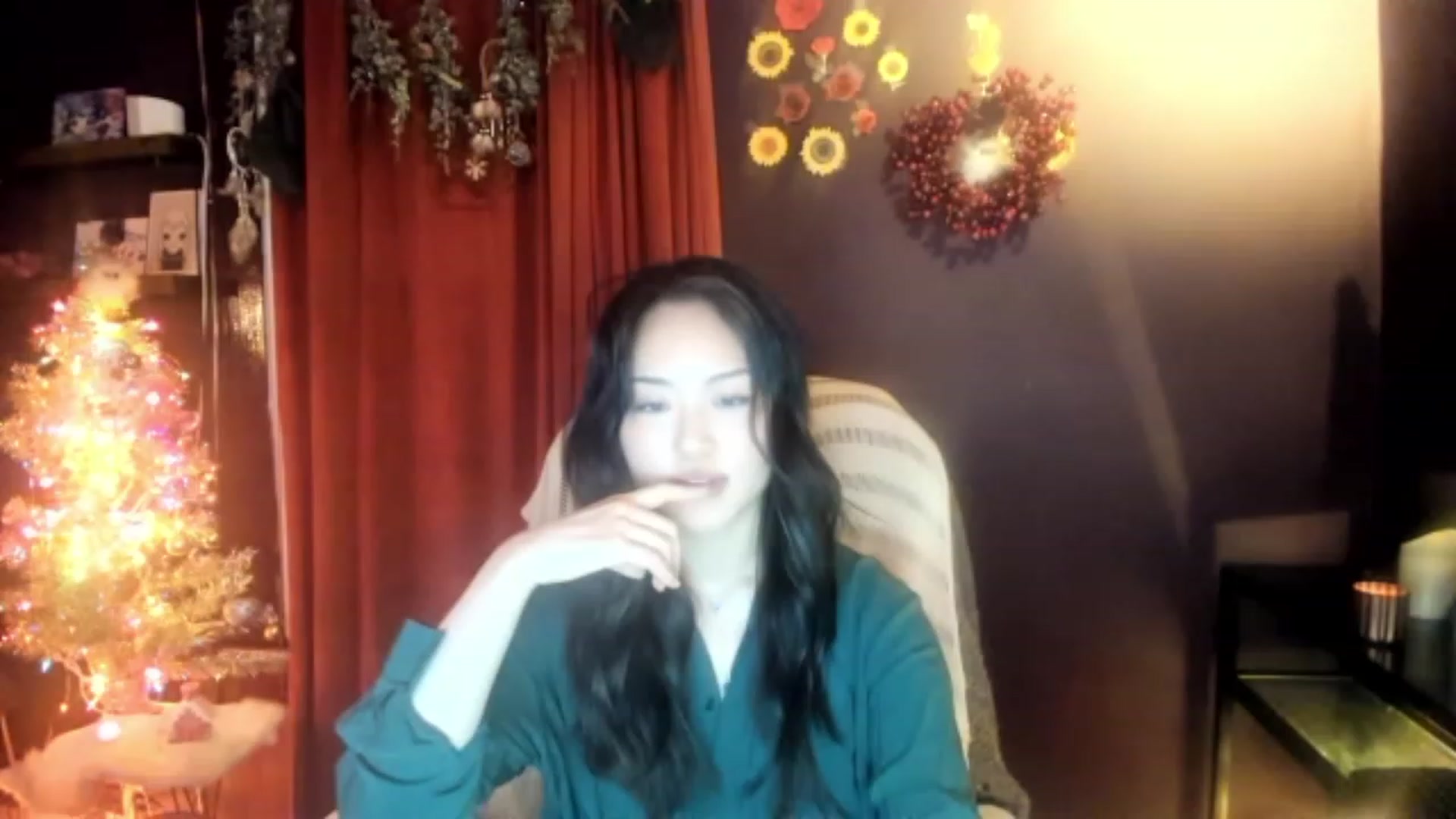 Gallery image thumbnail from Linnea_'s myfreecams stream on, 12/10/2022, 07:08 image 10 of 20