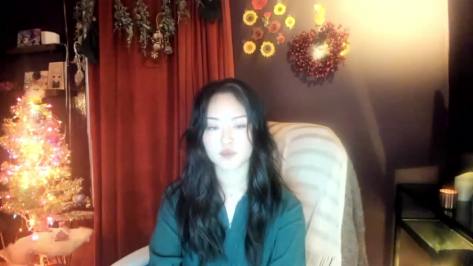 Gallery image thumbnail from Linnea_'s myfreecams stream on, 12/10/2022, 07:08 image 16 of 20