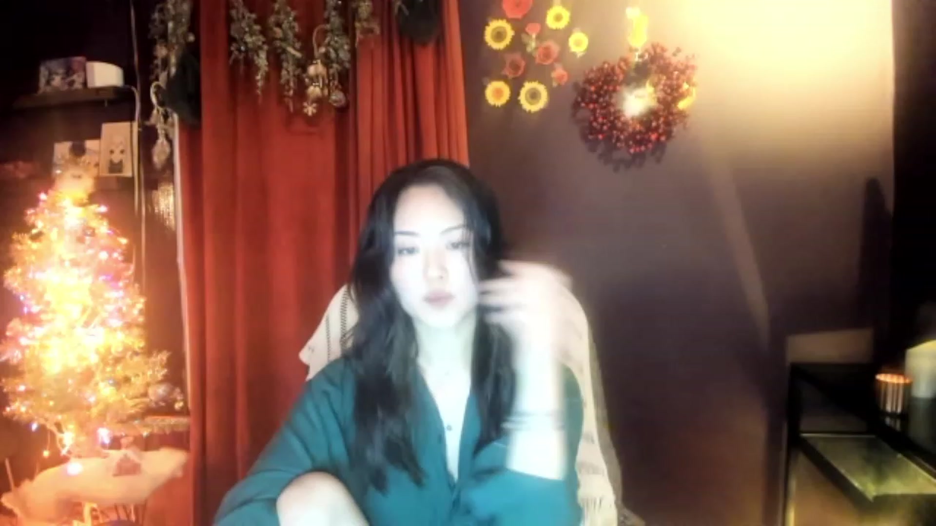Gallery image thumbnail from Linnea_'s myfreecams stream on, 12/10/2022, 07:57 image 19 of 20
