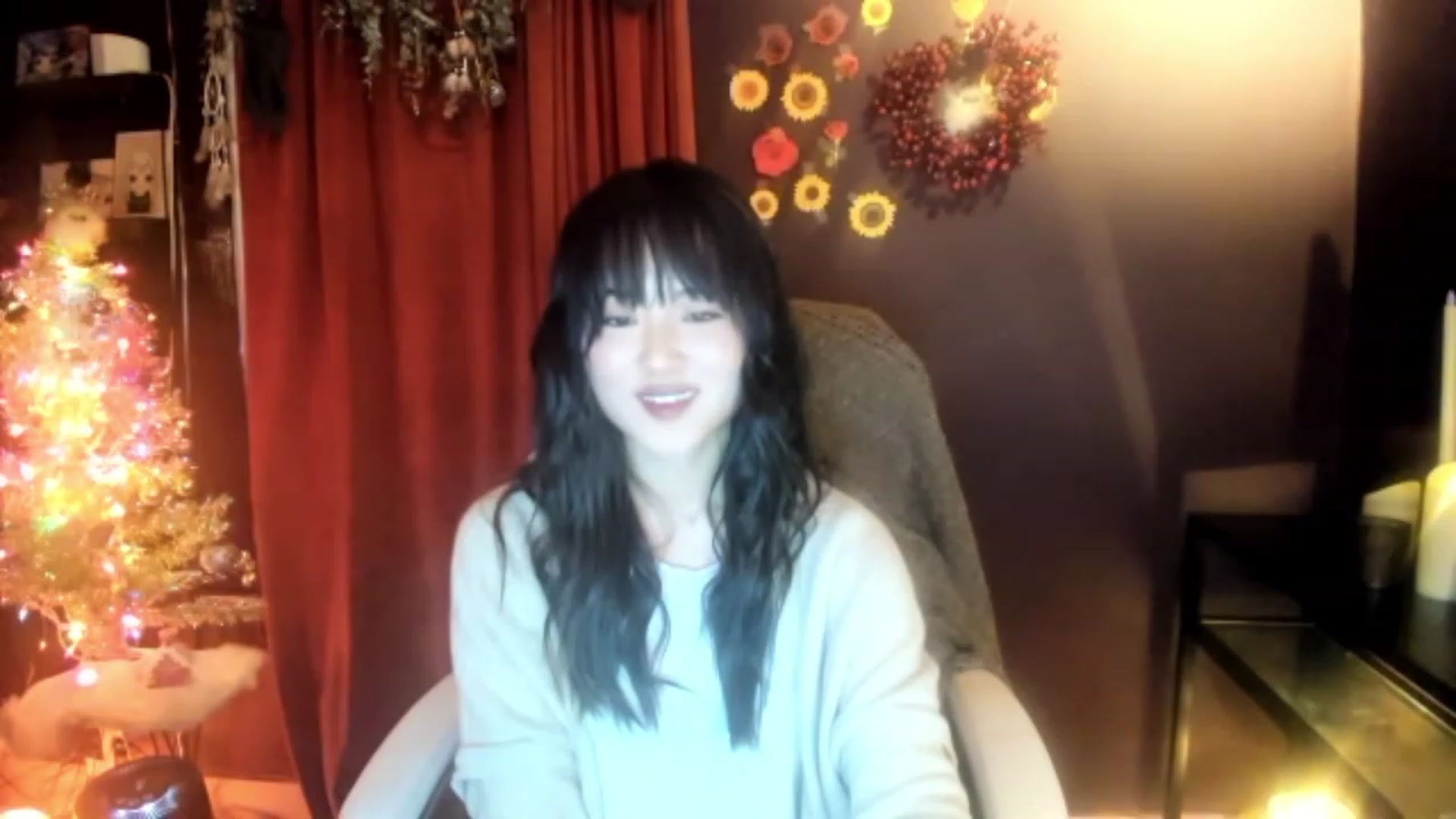 Gallery image thumbnail from Linnea_'s myfreecams stream on, 12/16/2022, 06:04 image 14 of 20