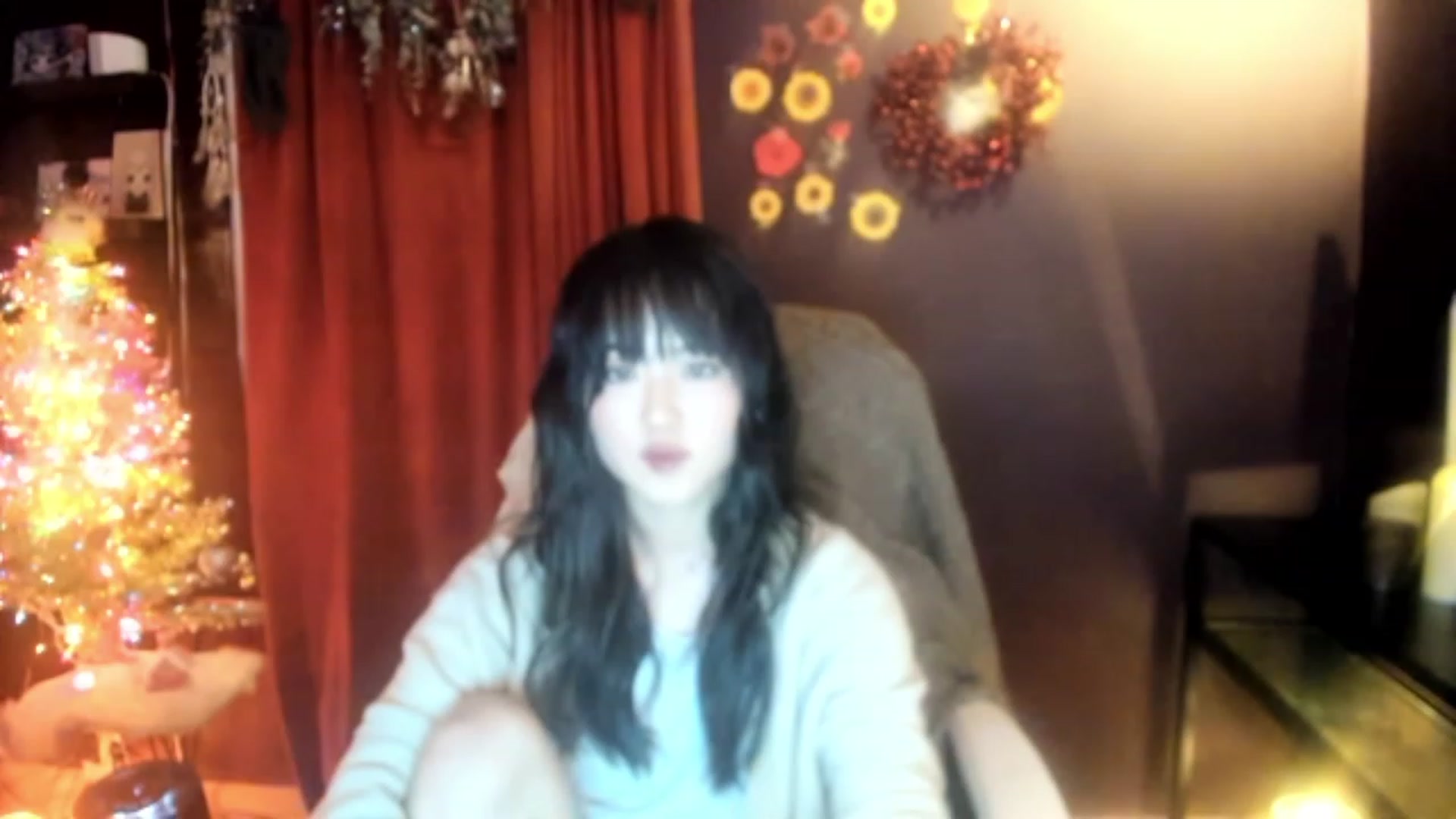 Gallery image thumbnail from Linnea_'s myfreecams stream on, 12/16/2022, 06:04 image 12 of 20