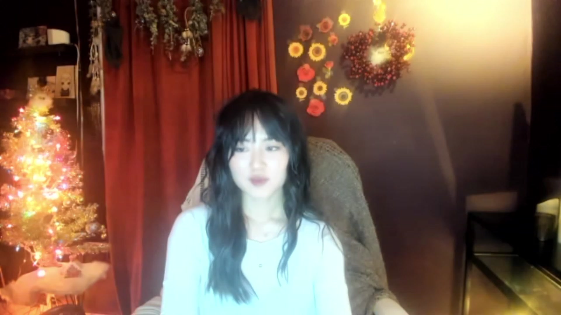 Gallery image thumbnail from Linnea_'s myfreecams stream on, 12/16/2022, 07:05 image 18 of 20
