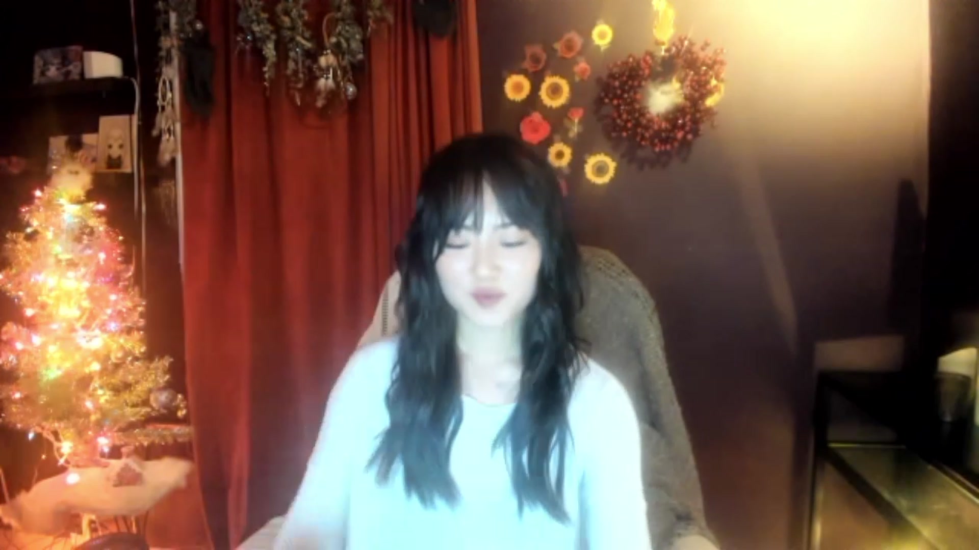 Gallery image thumbnail from Linnea_'s myfreecams stream on, 12/16/2022, 07:05 image 13 of 20